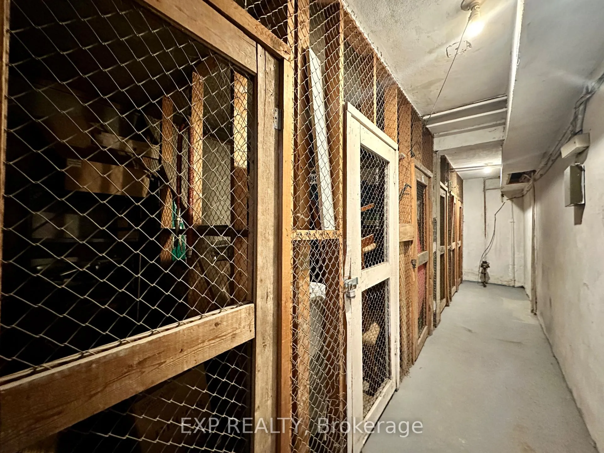 Photo 15 of Unit 5, 839 Kirkwood Avenue, Ottawa, Carlington — HOMEH