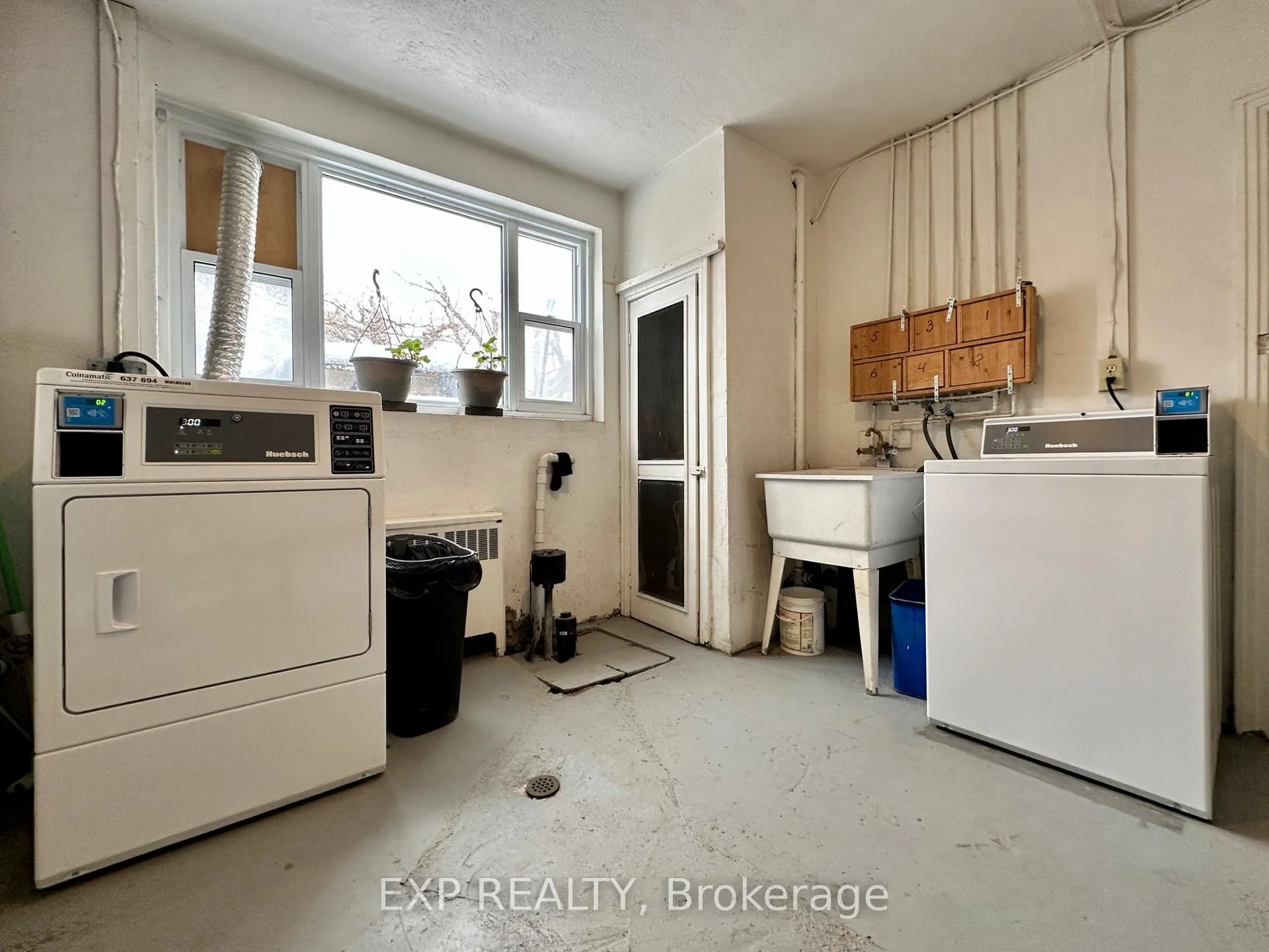 Photo 16 of Unit 5, 839 Kirkwood Avenue, Ottawa, Carlington — HOMEH