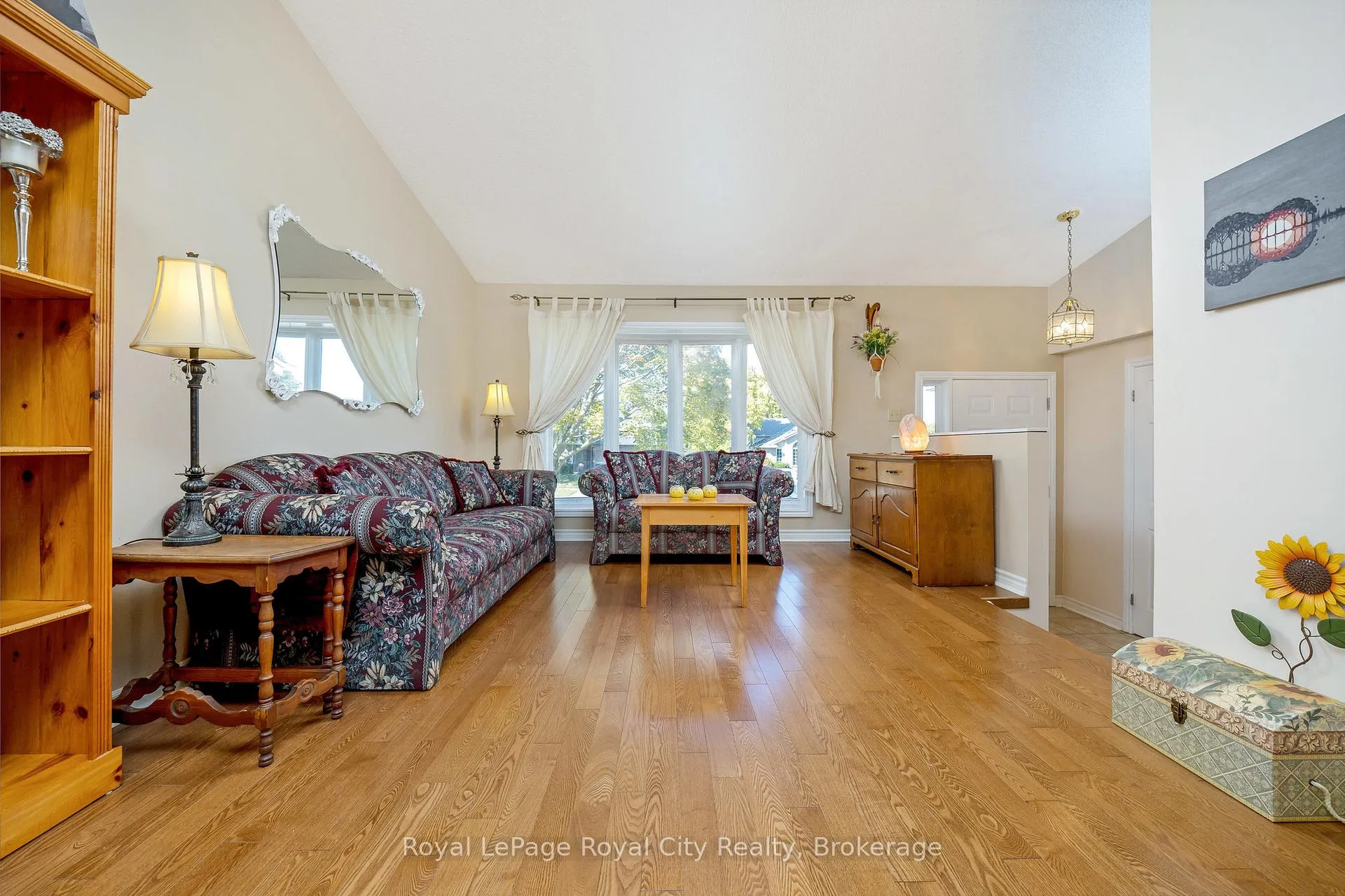 Photo 10 of 119 Lou's Boulevard, Guelph/Eramosa, Rockwood — HOMEH