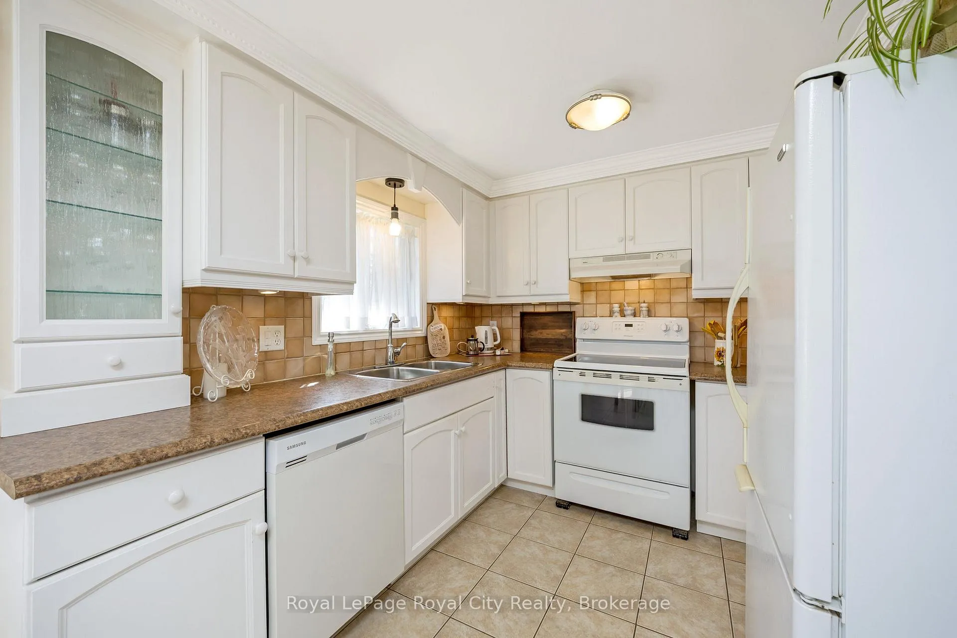 Photo 17 of 119 Lou's Boulevard, Guelph/Eramosa, Rockwood — HOMEH