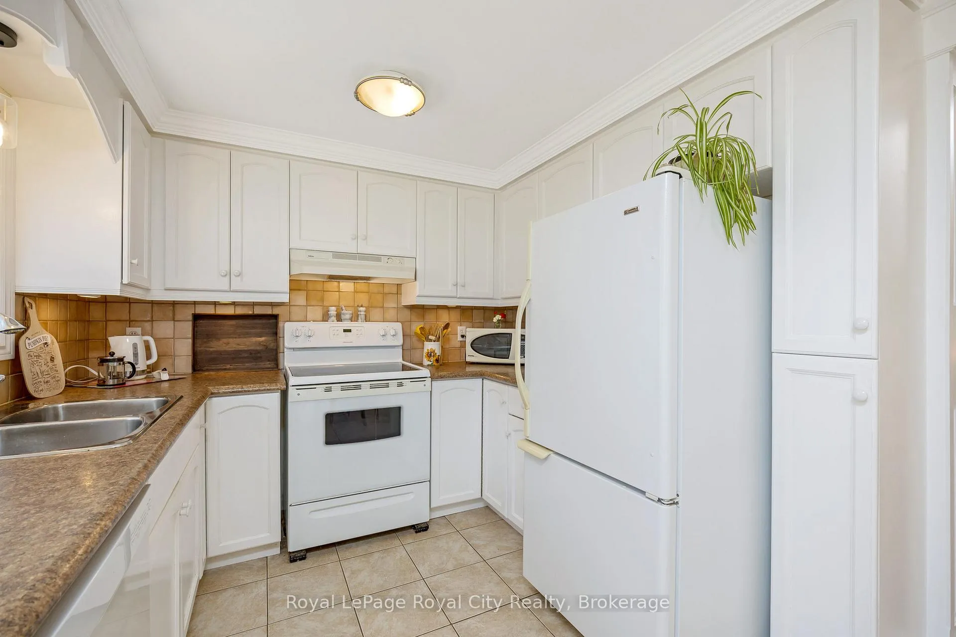 Photo 18 of 119 Lou's Boulevard, Guelph/Eramosa, Rockwood — HOMEH