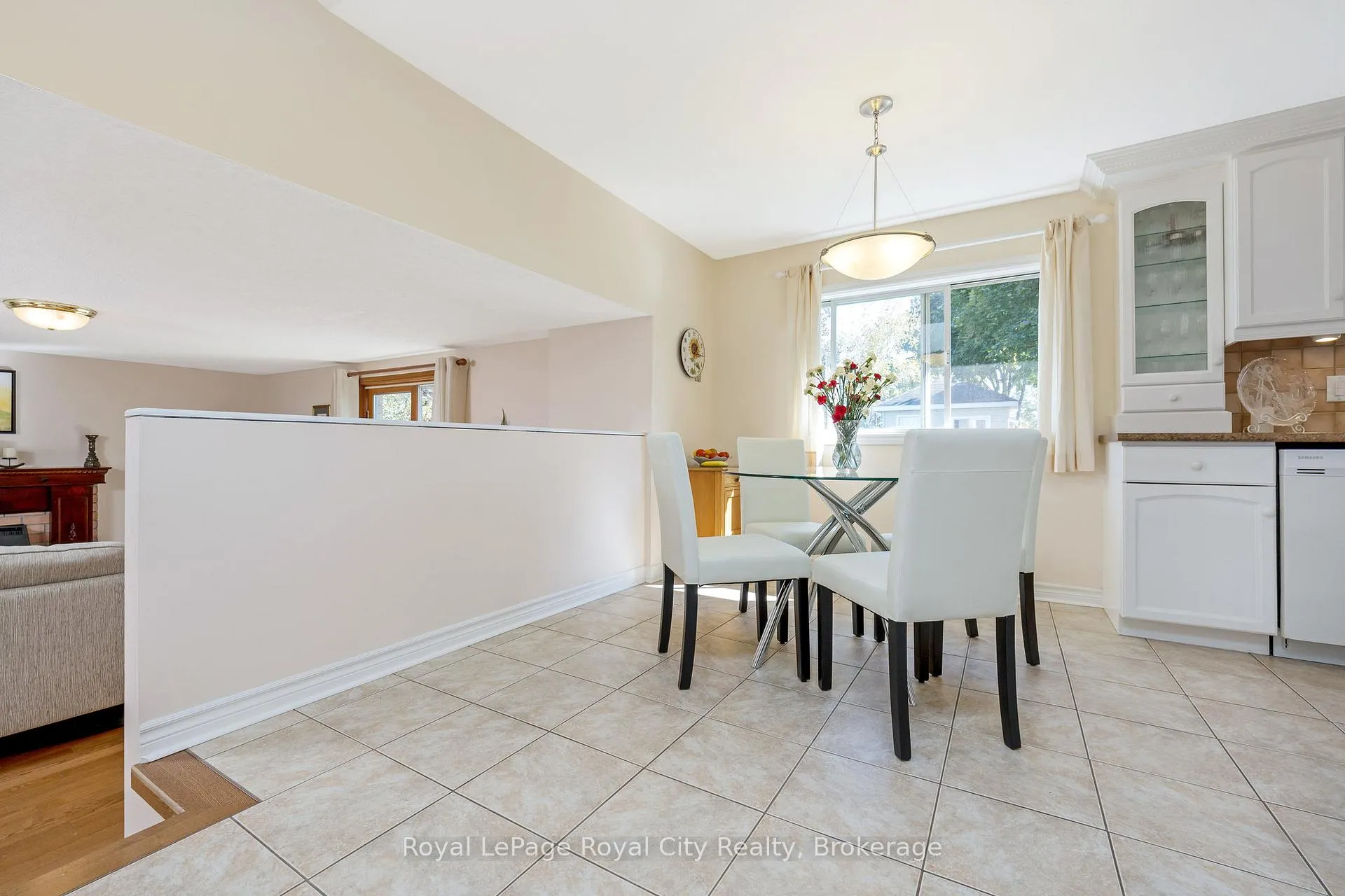Photo 21 of 119 Lou's Boulevard, Guelph/Eramosa, Rockwood — HOMEH