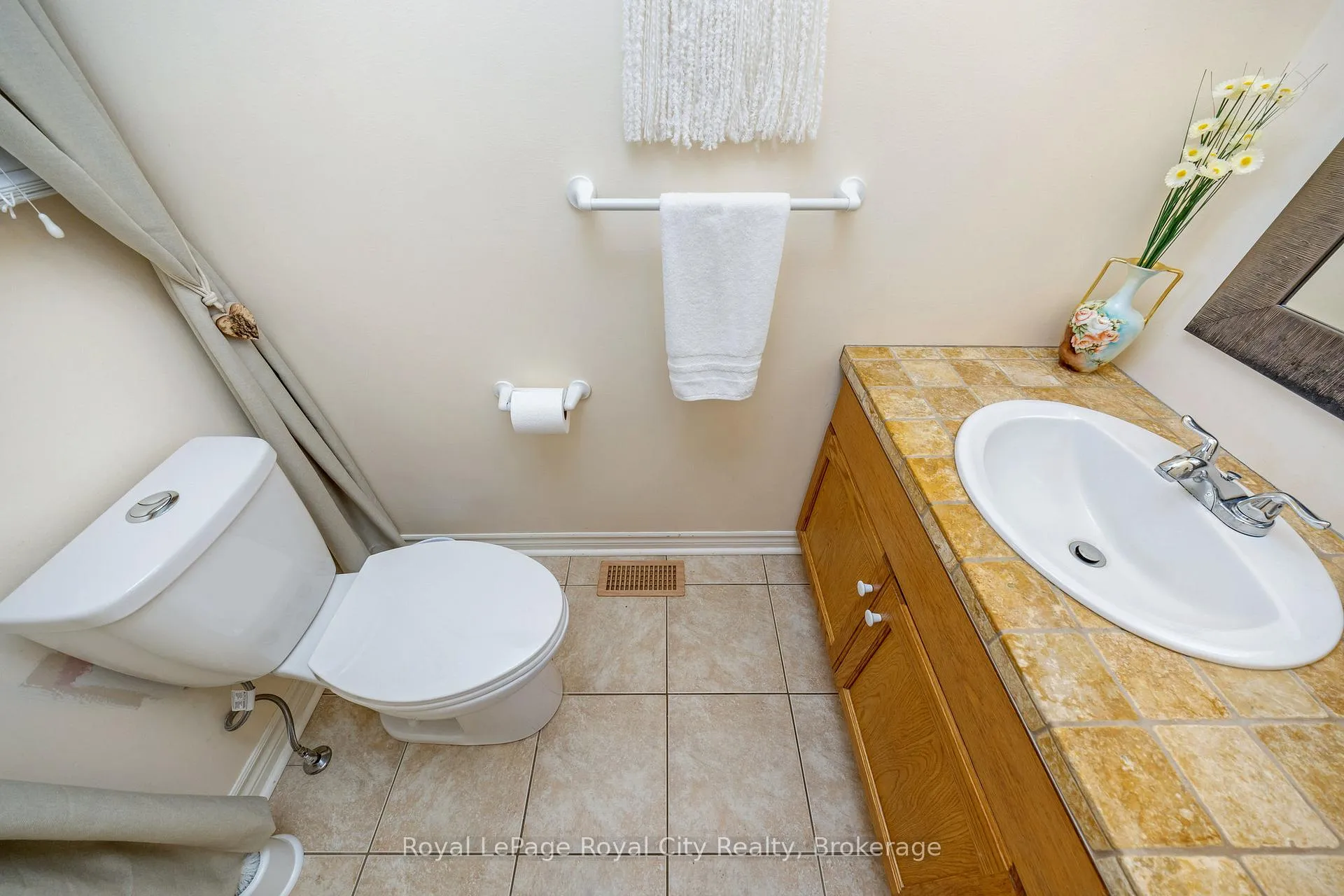 Photo 25 of 119 Lou's Boulevard, Guelph/Eramosa, Rockwood — HOMEH