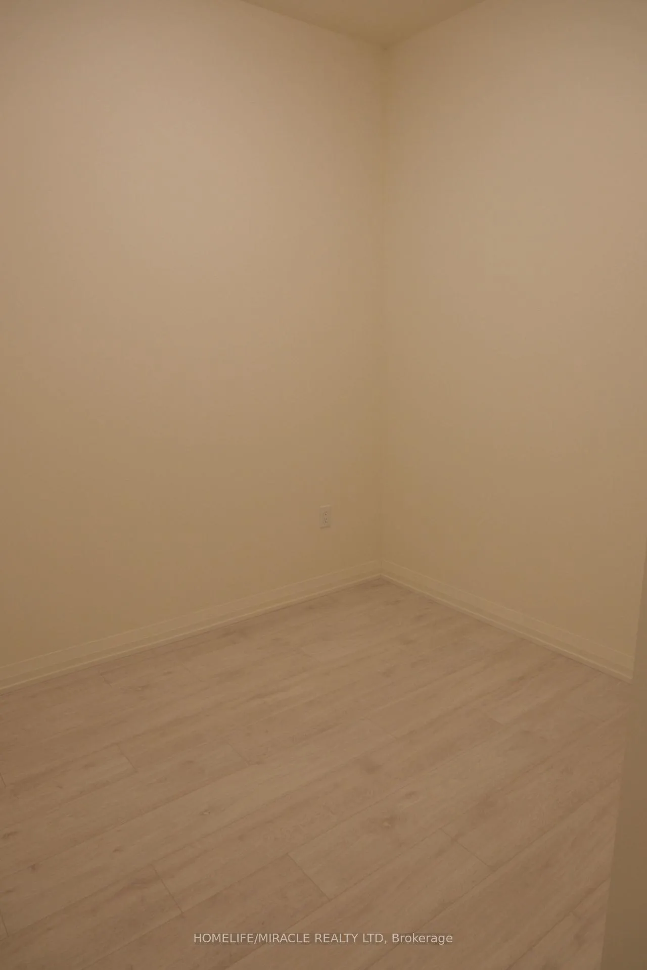 Photo 7 of Unit 1416, 8960 Jane Street, Vaughan, Vellore Village — HOMEH