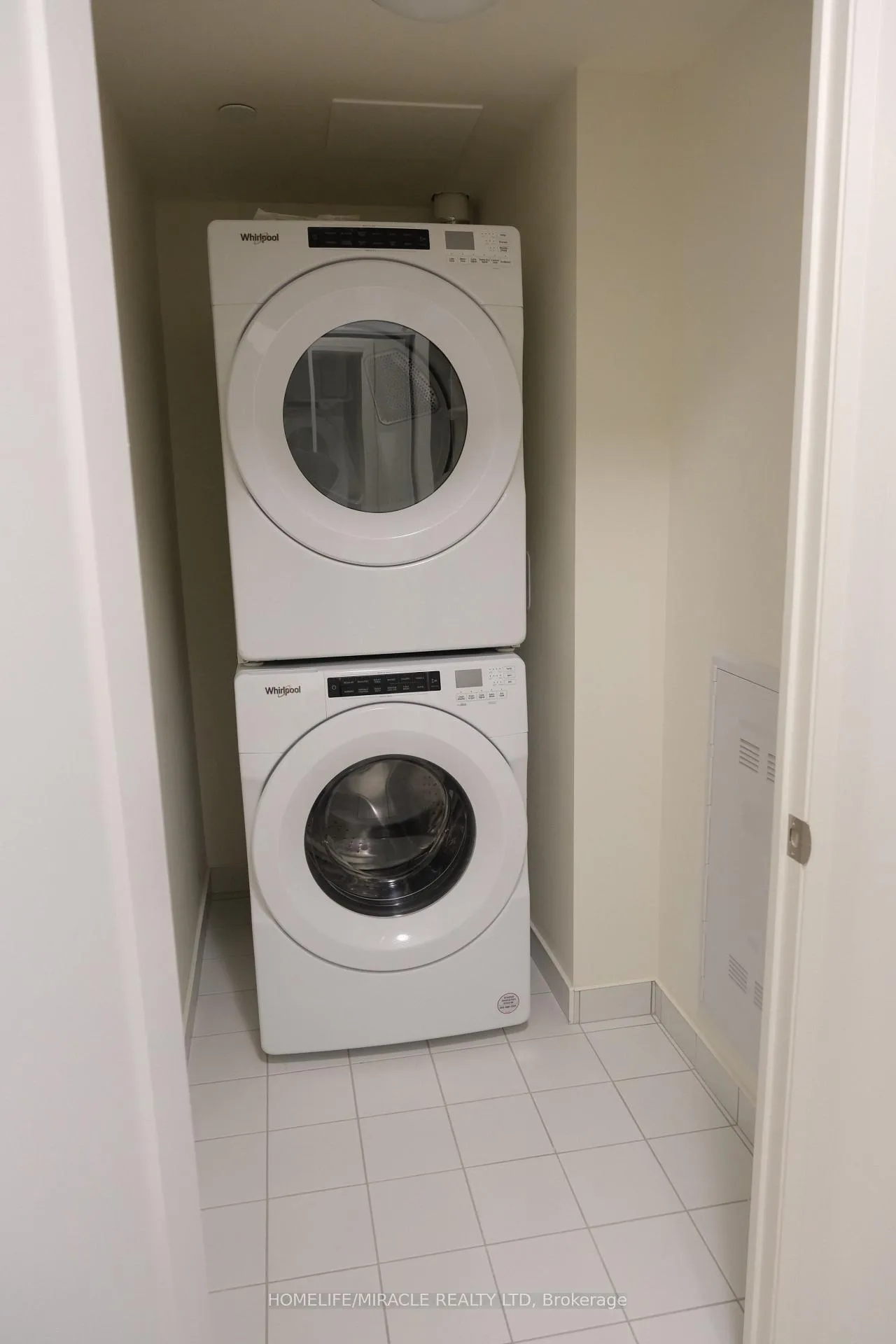 Photo 9 of Unit 1416, 8960 Jane Street, Vaughan, Vellore Village — HOMEH