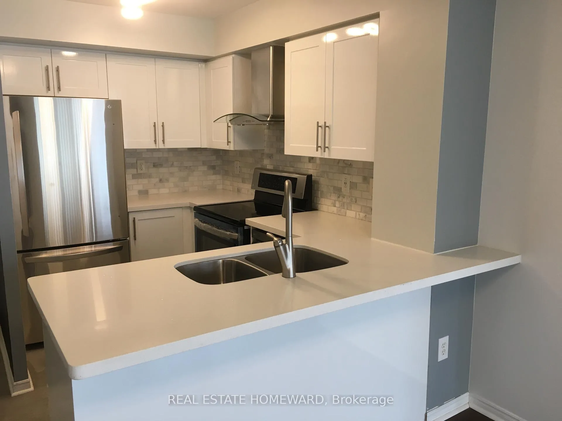 Photo 1 of Unit 814, 300 Balliol Street, Toronto, Mount Pleasant West — HOMEH