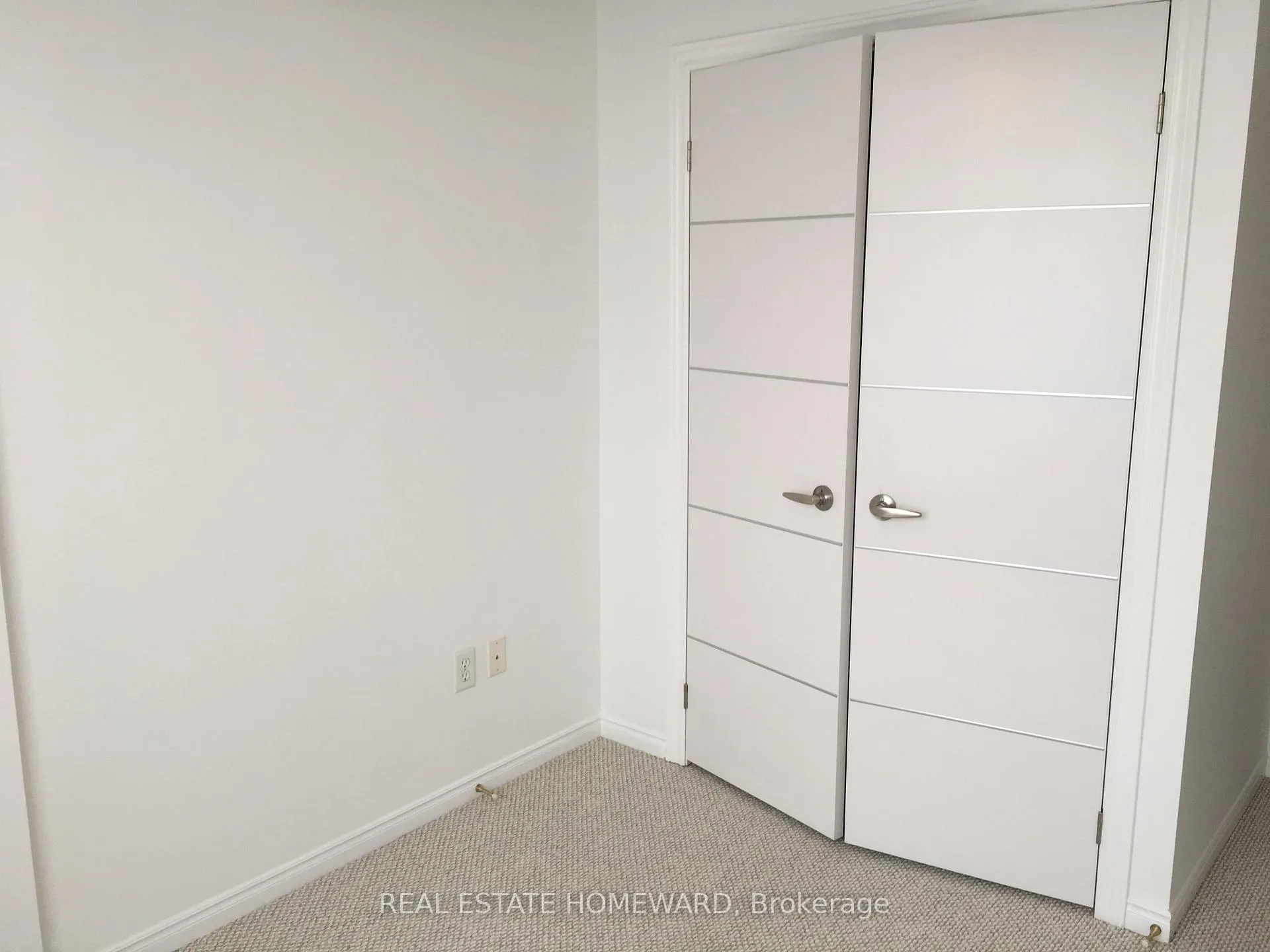 Photo 6 of Unit 814, 300 Balliol Street, Toronto, Mount Pleasant West — HOMEH