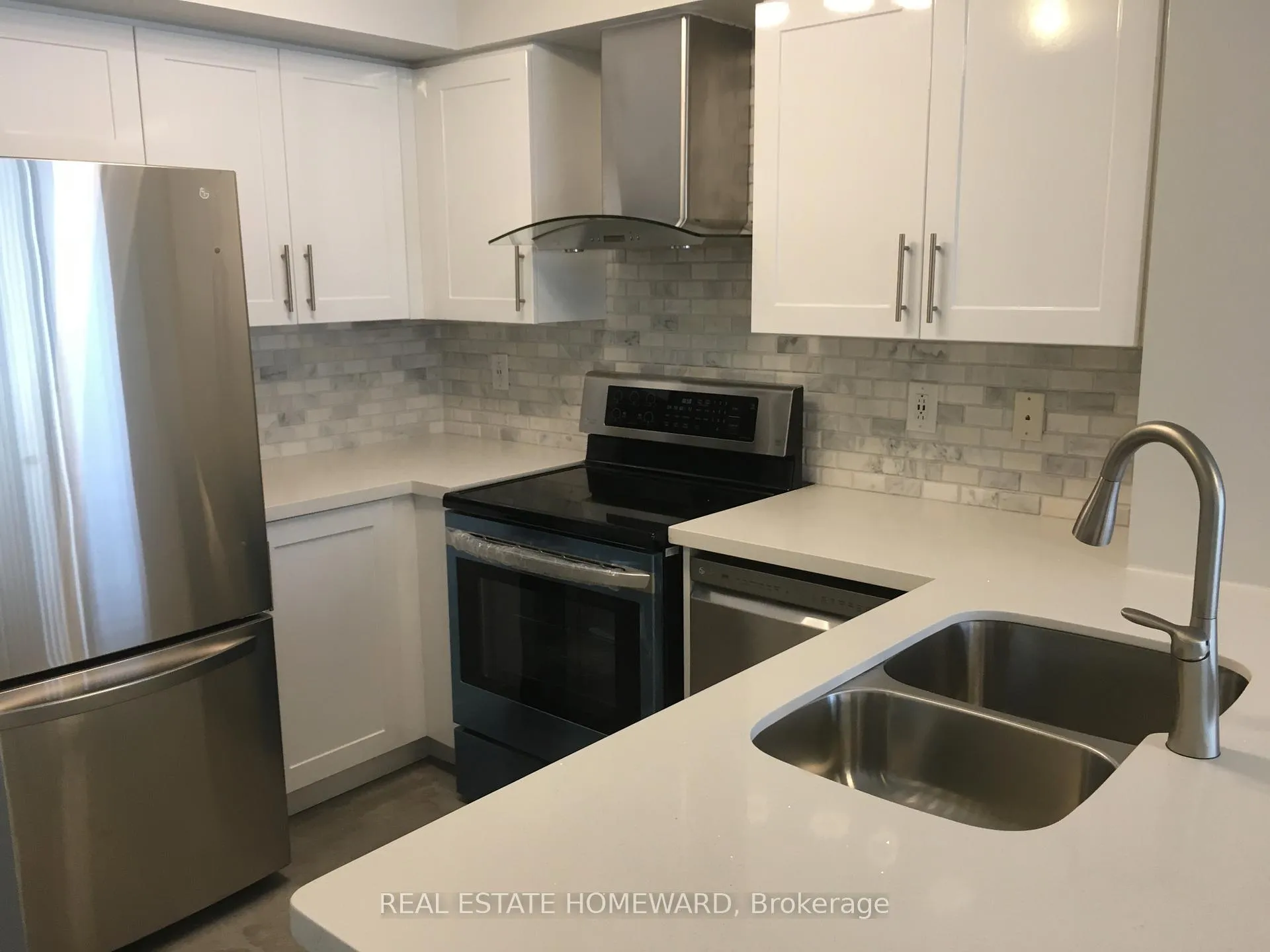 Photo 19 of Unit 814, 300 Balliol Street, Toronto, Mount Pleasant West — HOMEH