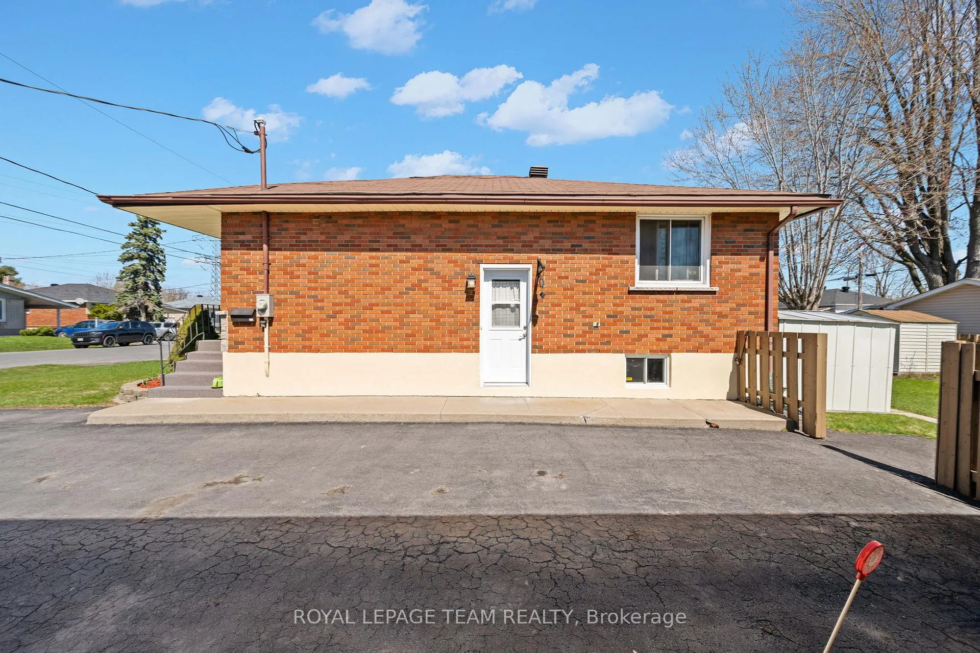 Photo 3 of 228 Laframboise Avenue, Cornwall, Cornwall — HOMEH