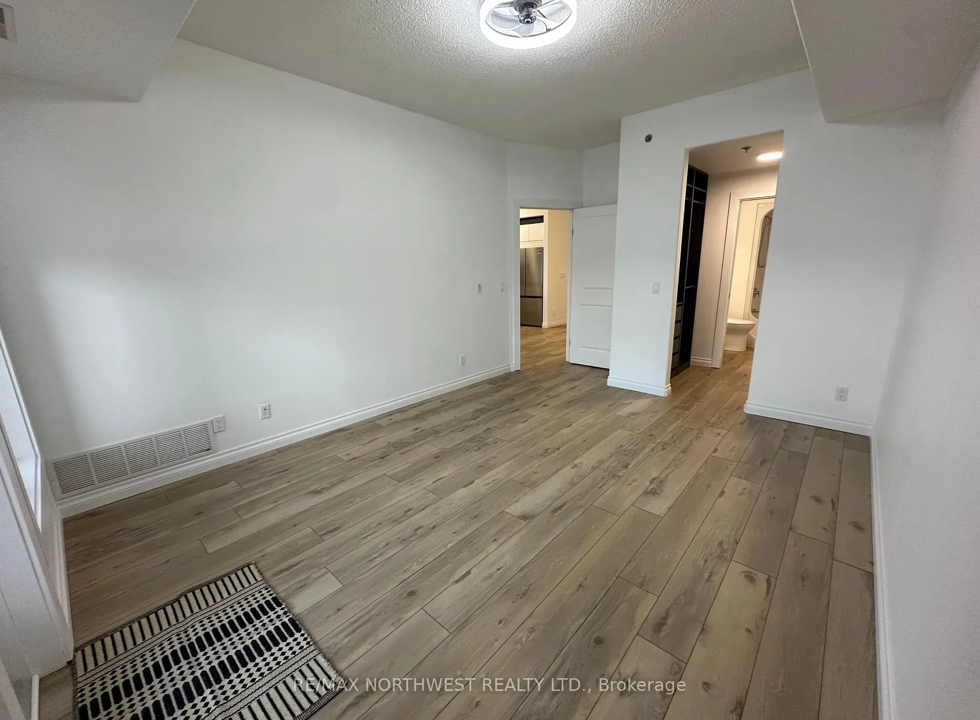 Photo 14 of 604 - 5 Bay Road, Kenora, Norman — HOMEH