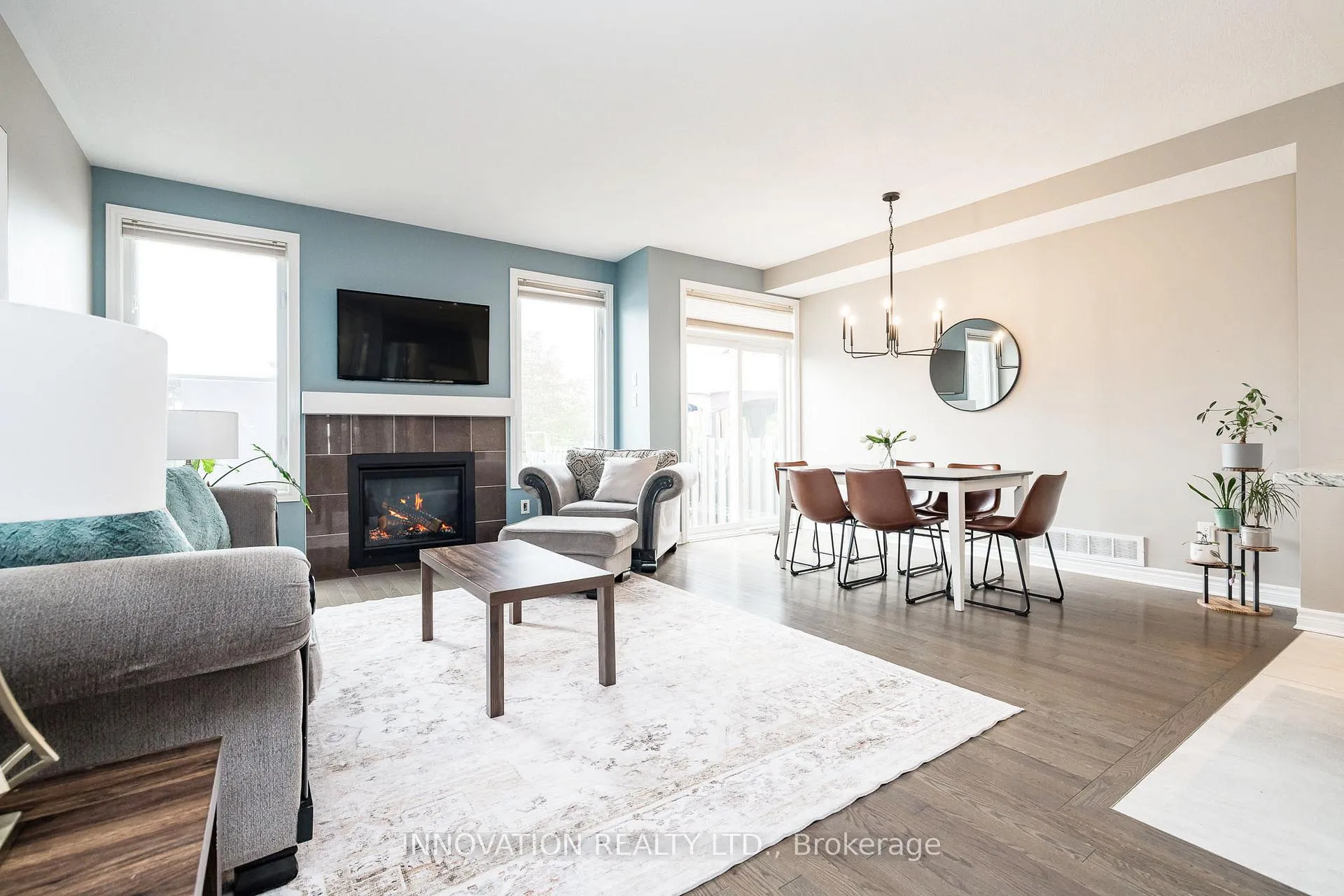 Photo 11 of 218 Akerson Road, Ottawa, Kanata - Emerald Meadows/Trailwest — HOMEH