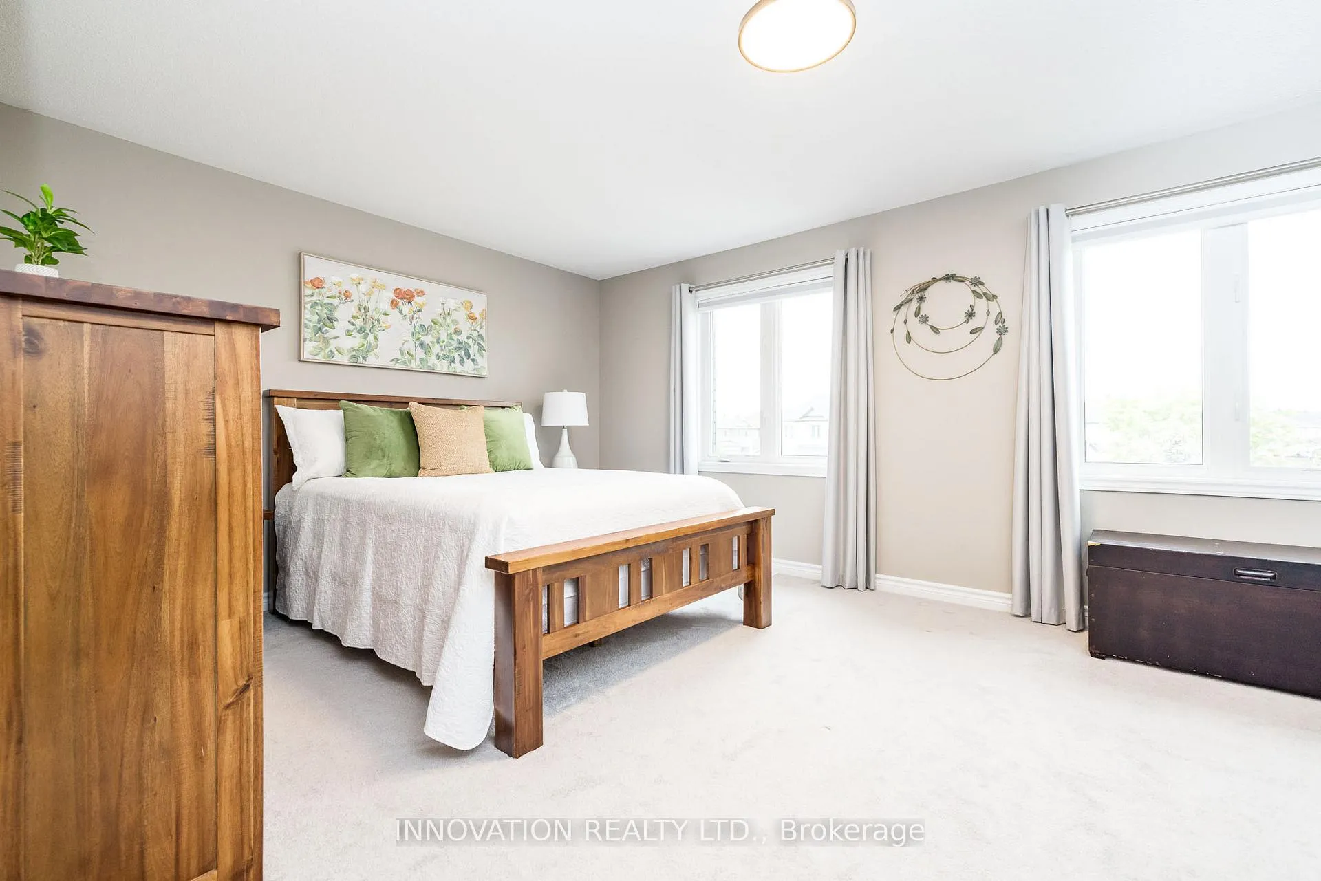 Photo 19 of 218 Akerson Road, Ottawa, Kanata - Emerald Meadows/Trailwest — HOMEH