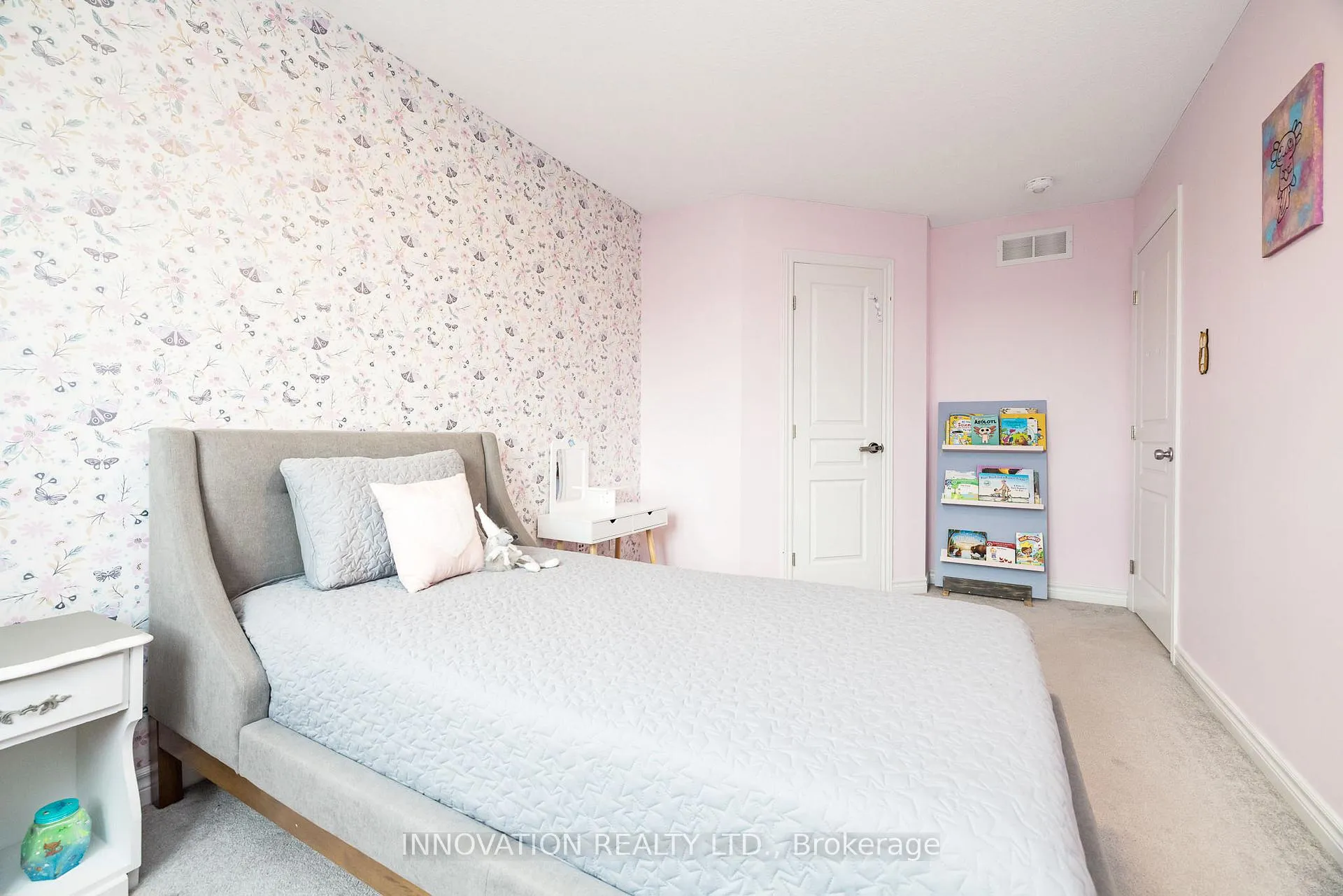 Photo 29 of 218 Akerson Road, Ottawa, Kanata - Emerald Meadows/Trailwest — HOMEH