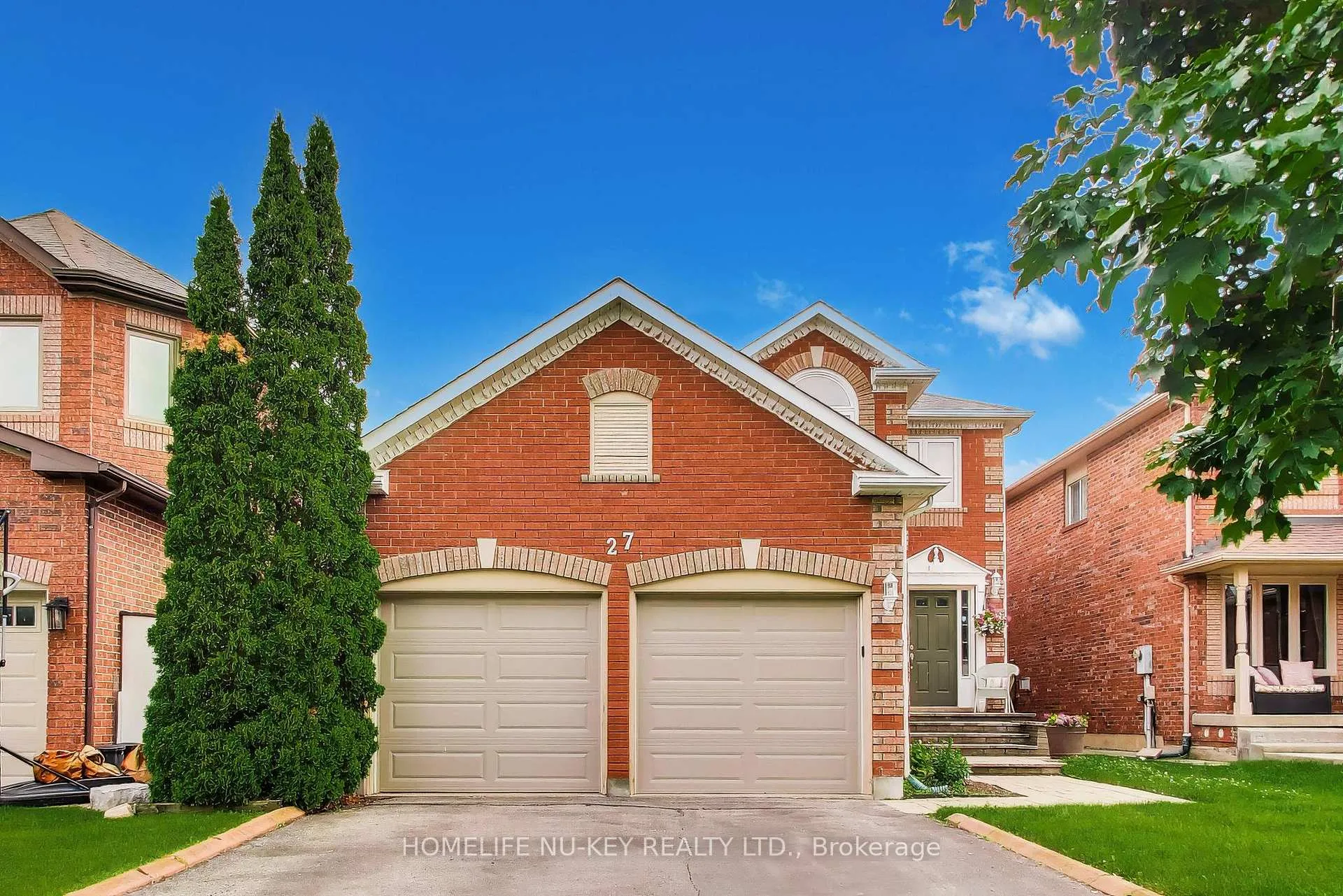 Photo 2 of 27 Lauchlin Crescent, Halton Hills, Georgetown — HOMEH