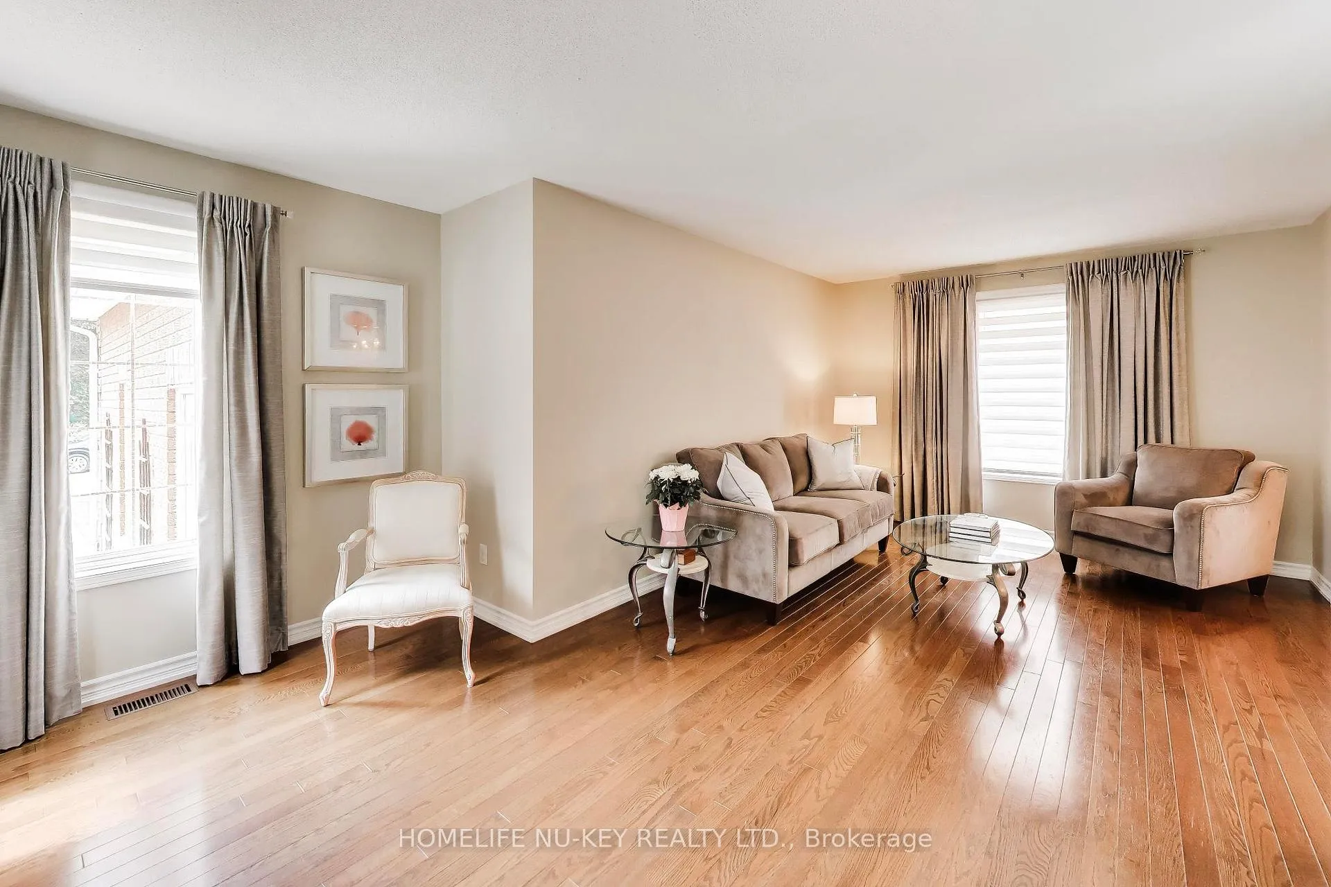 Photo 6 of 27 Lauchlin Crescent, Halton Hills, Georgetown — HOMEH