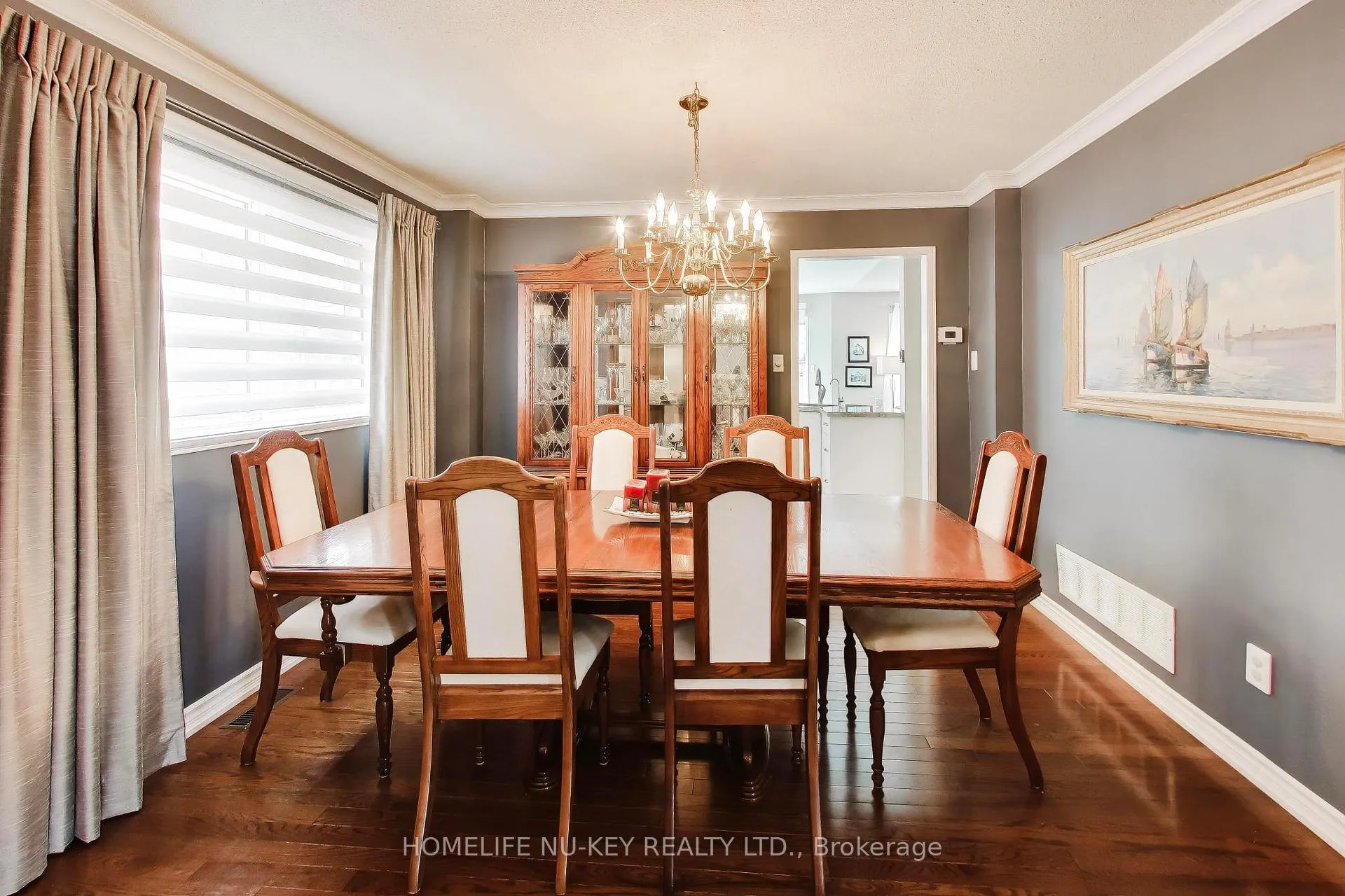 Photo 10 of 27 Lauchlin Crescent, Halton Hills, Georgetown — HOMEH