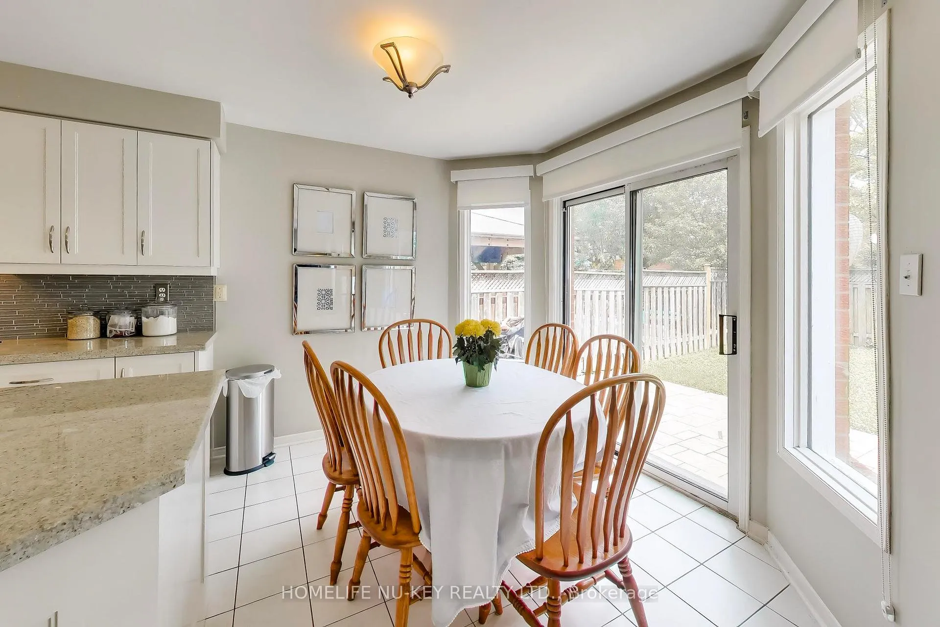 Photo 15 of 27 Lauchlin Crescent, Halton Hills, Georgetown — HOMEH