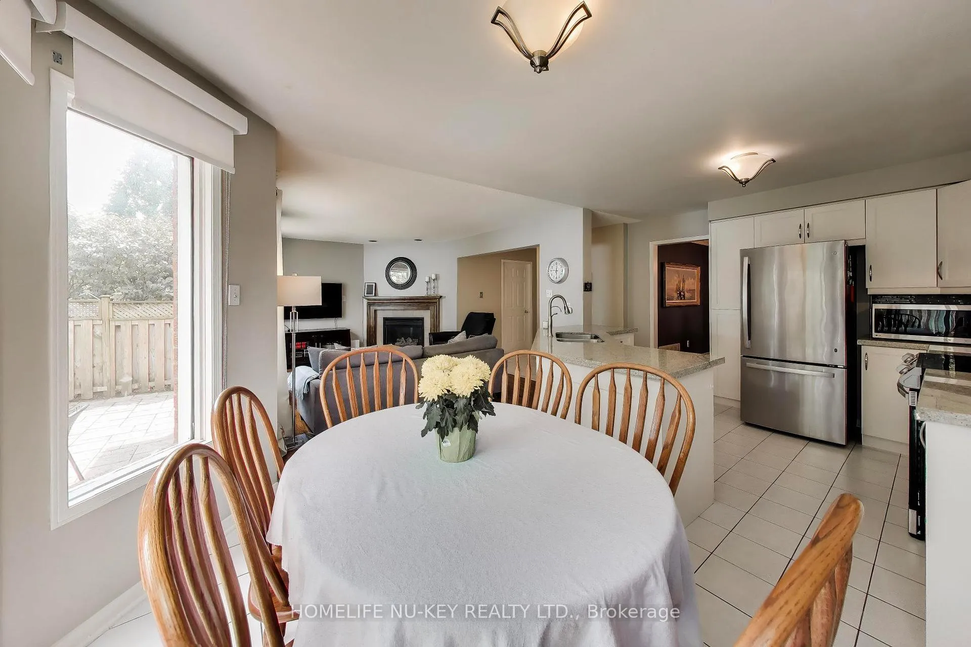 Photo 16 of 27 Lauchlin Crescent, Halton Hills, Georgetown — HOMEH