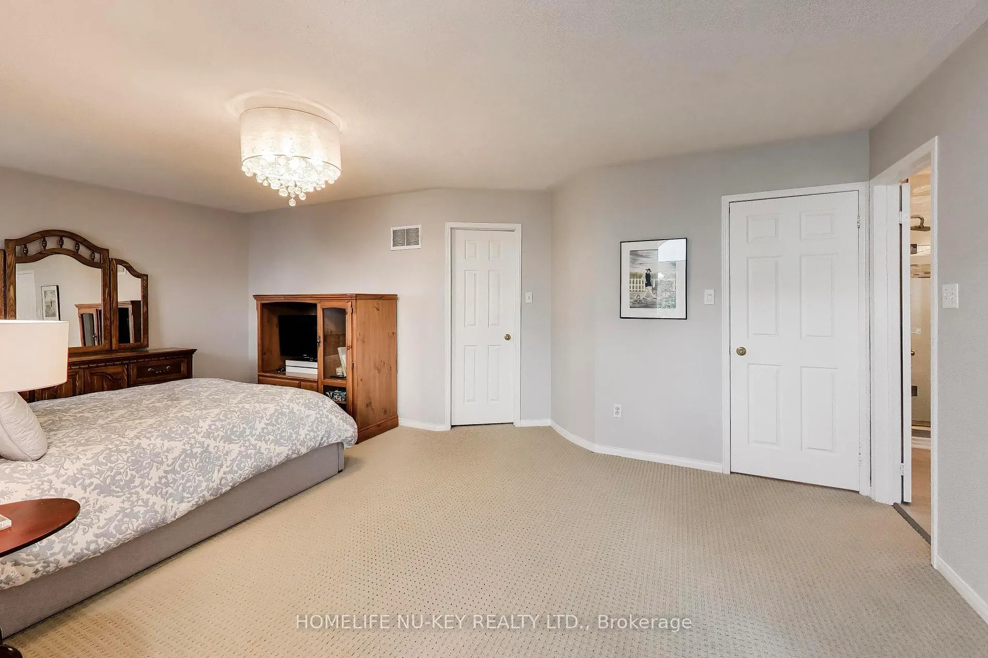 Photo 23 of 27 Lauchlin Crescent, Halton Hills, Georgetown — HOMEH