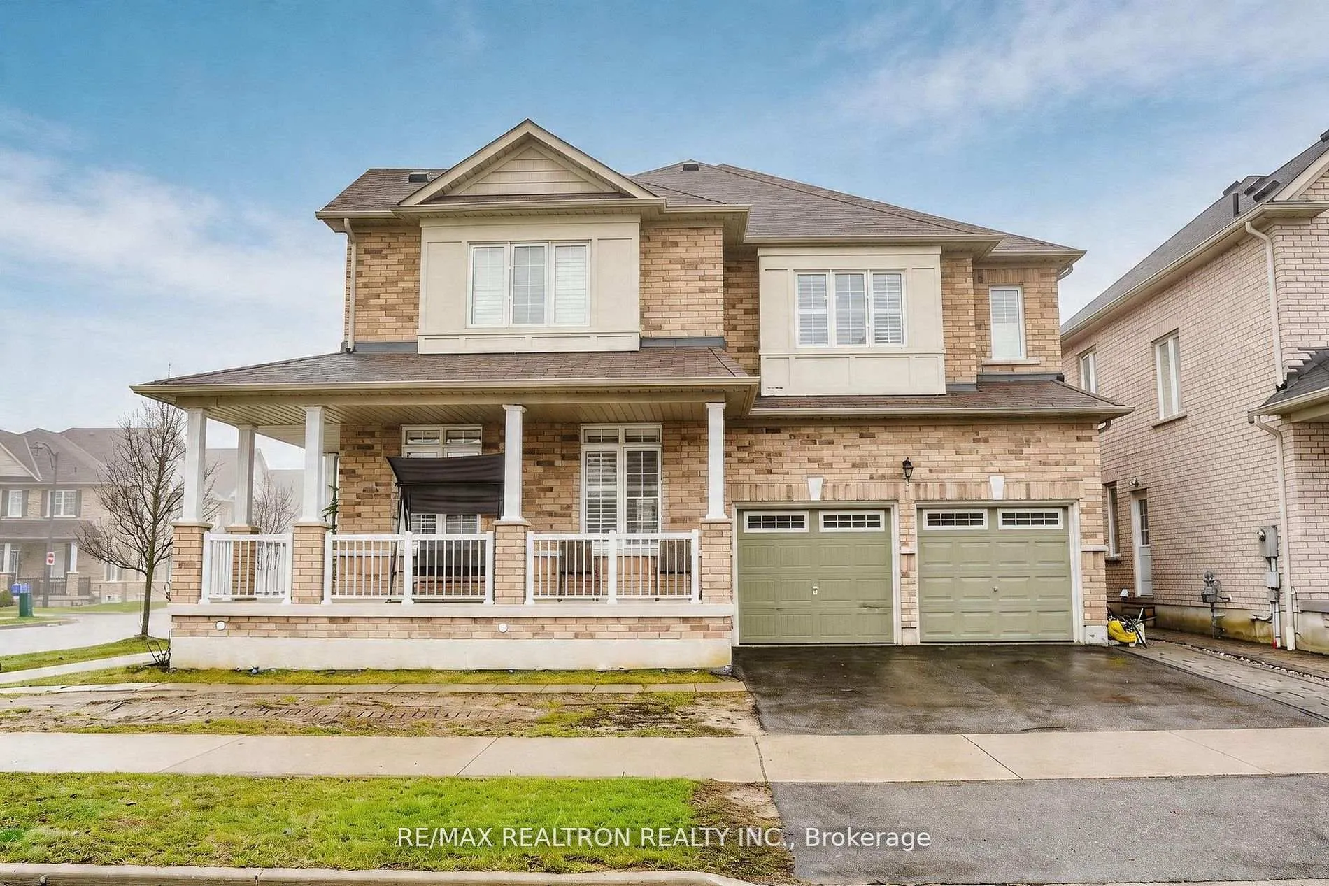Photo 4 of 1603 Brandy Court, Pickering, Duffin Heights — HOMEH