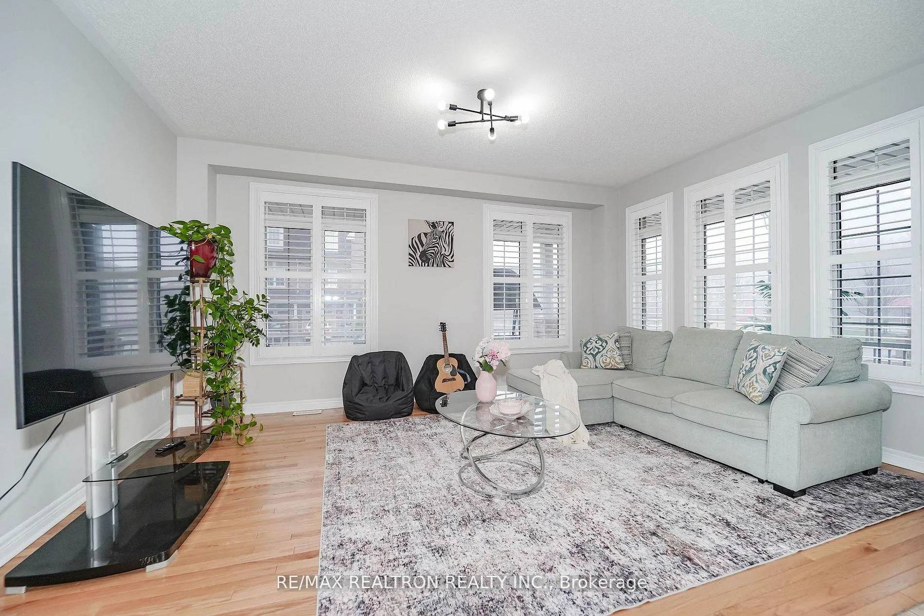 Photo 7 of 1603 Brandy Court, Pickering, Duffin Heights — HOMEH