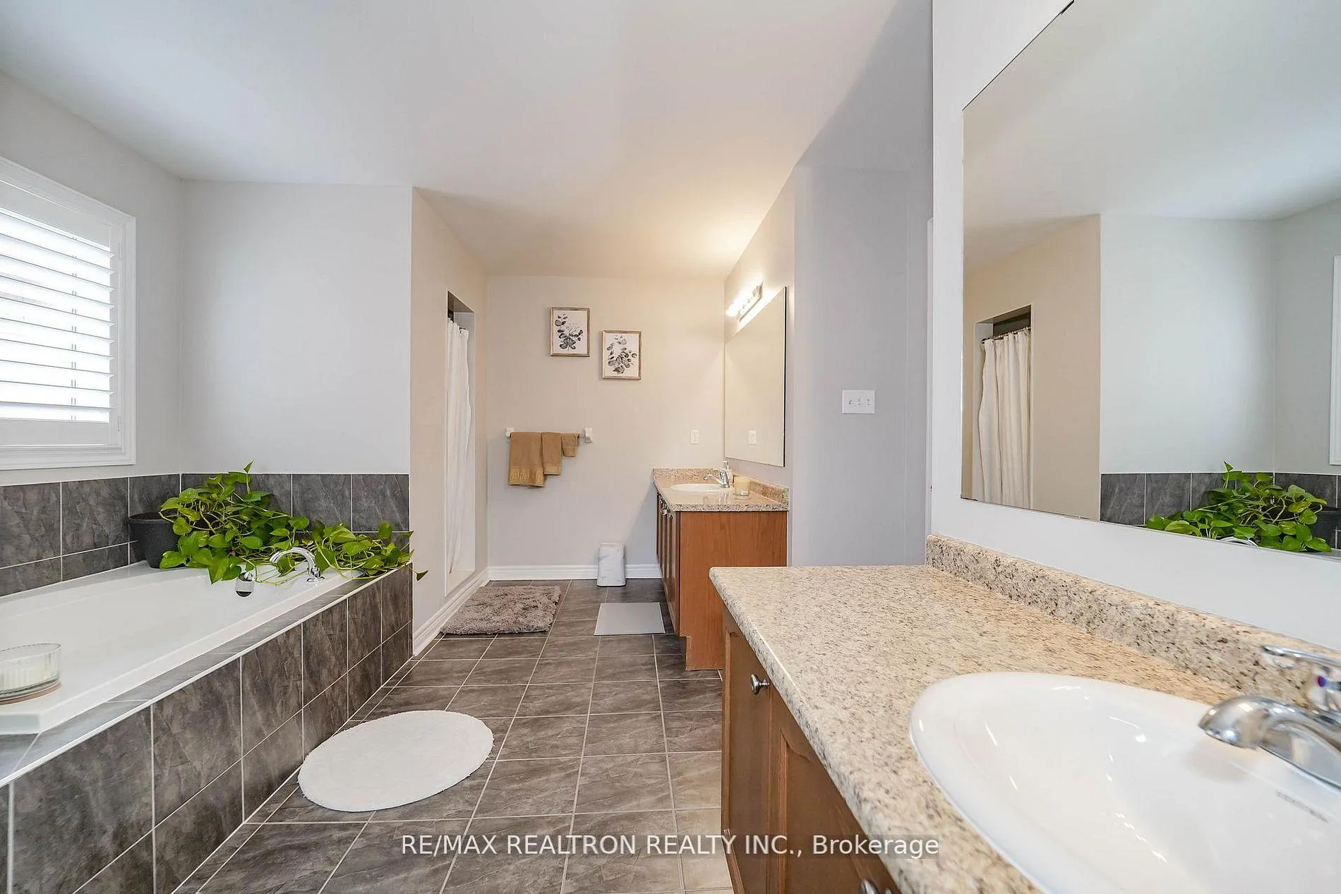 Photo 21 of 1603 Brandy Court, Pickering, Duffin Heights — HOMEH