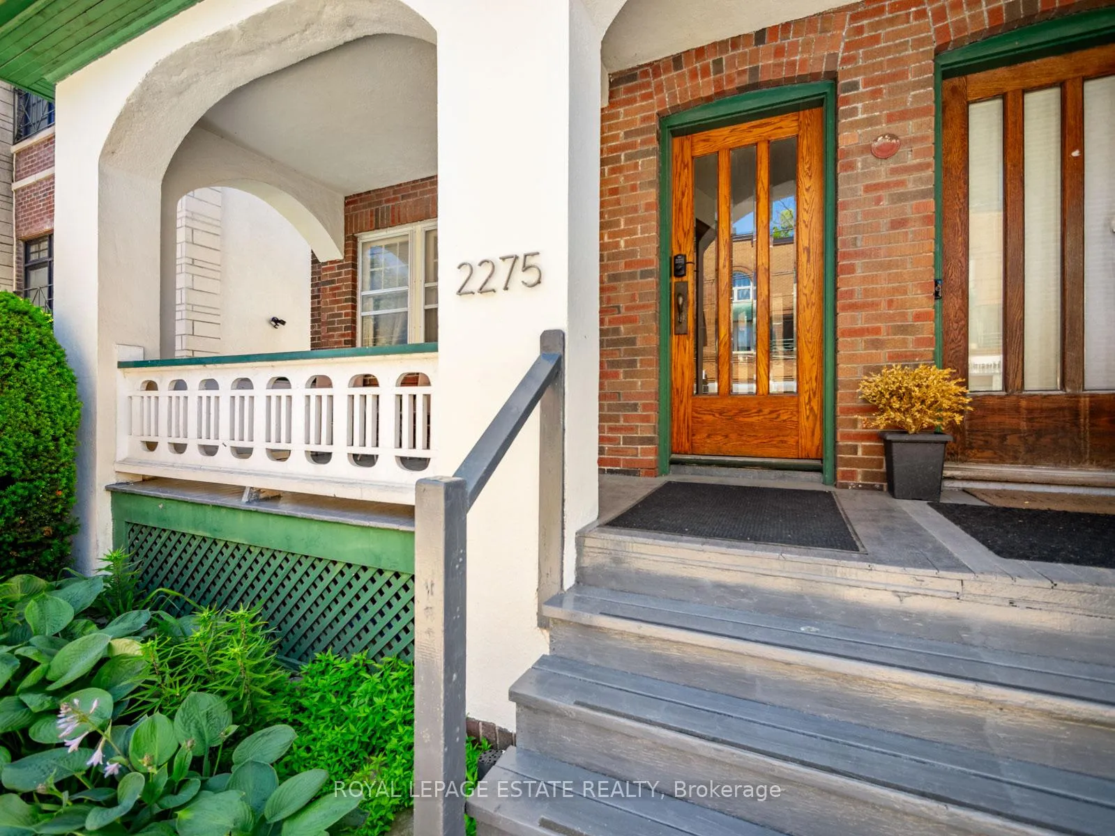 Photo 4 of 2275 Queen Street E, Toronto, The Beaches — HOMEH