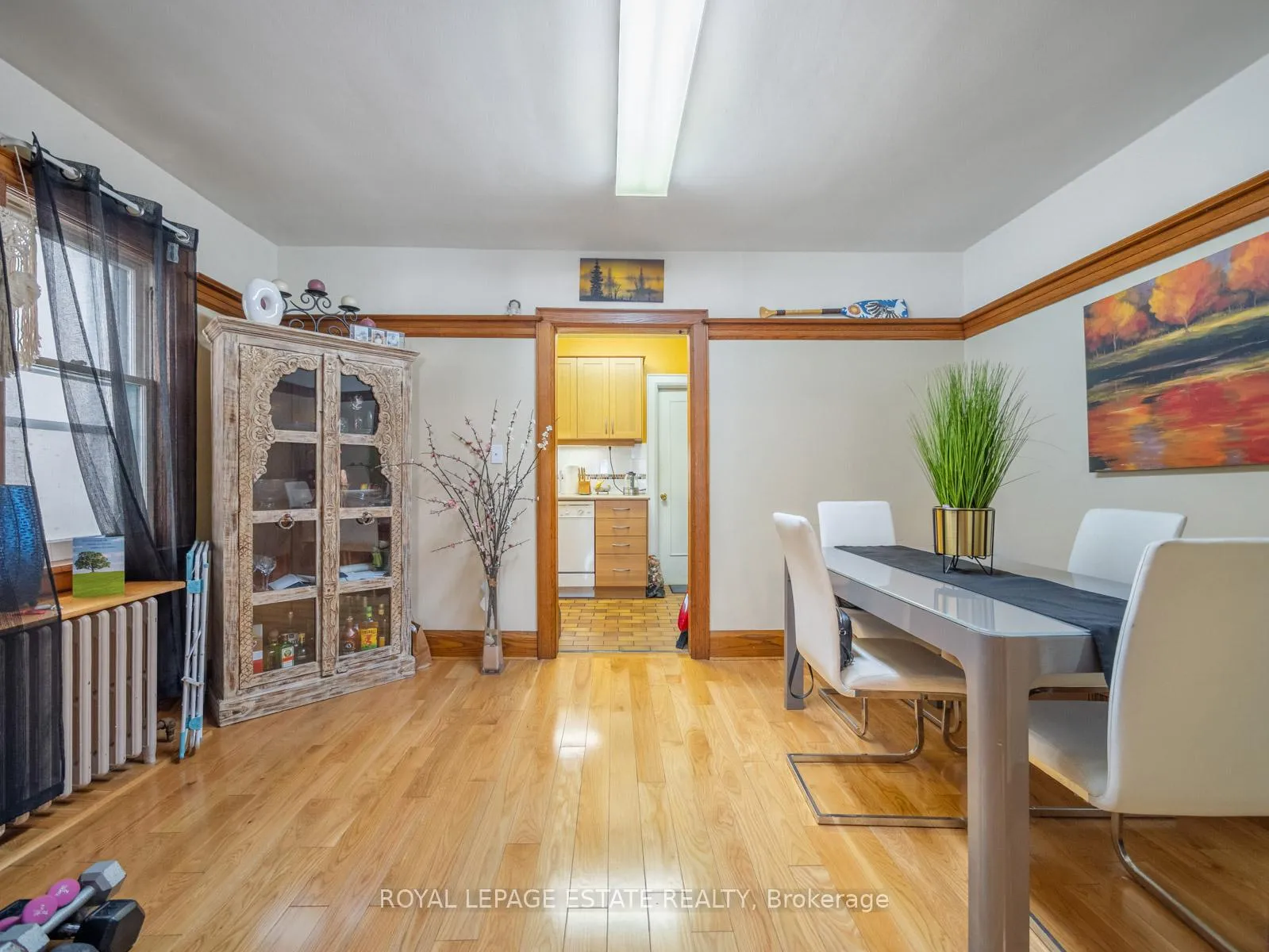 Photo 9 of 2275 Queen Street E, Toronto, The Beaches — HOMEH