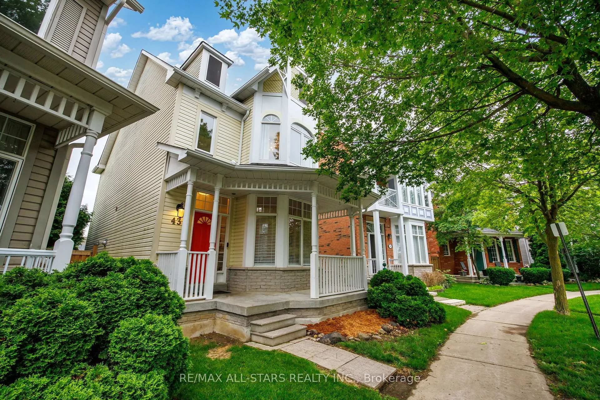 Photo 1 of 43 Cornell Common Road, Markham, Cornell — HOMEH