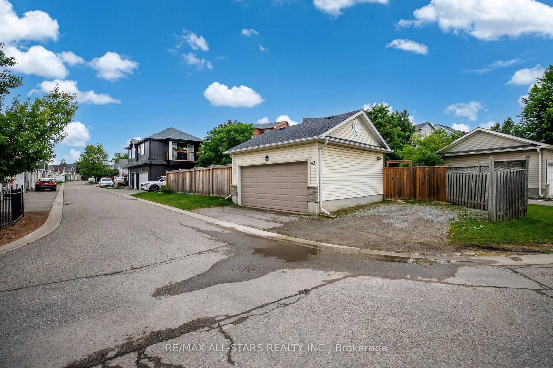 Photo 43 of 43 Cornell Common Road, Markham, Cornell — HOMEH