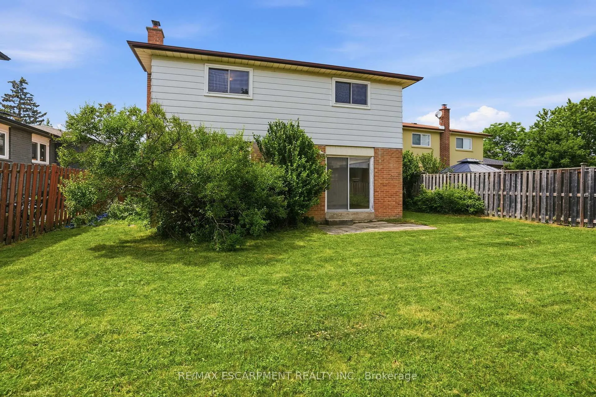 Photo 36 of 464 Louis Drive, Mississauga, Cooksville — HOMEH