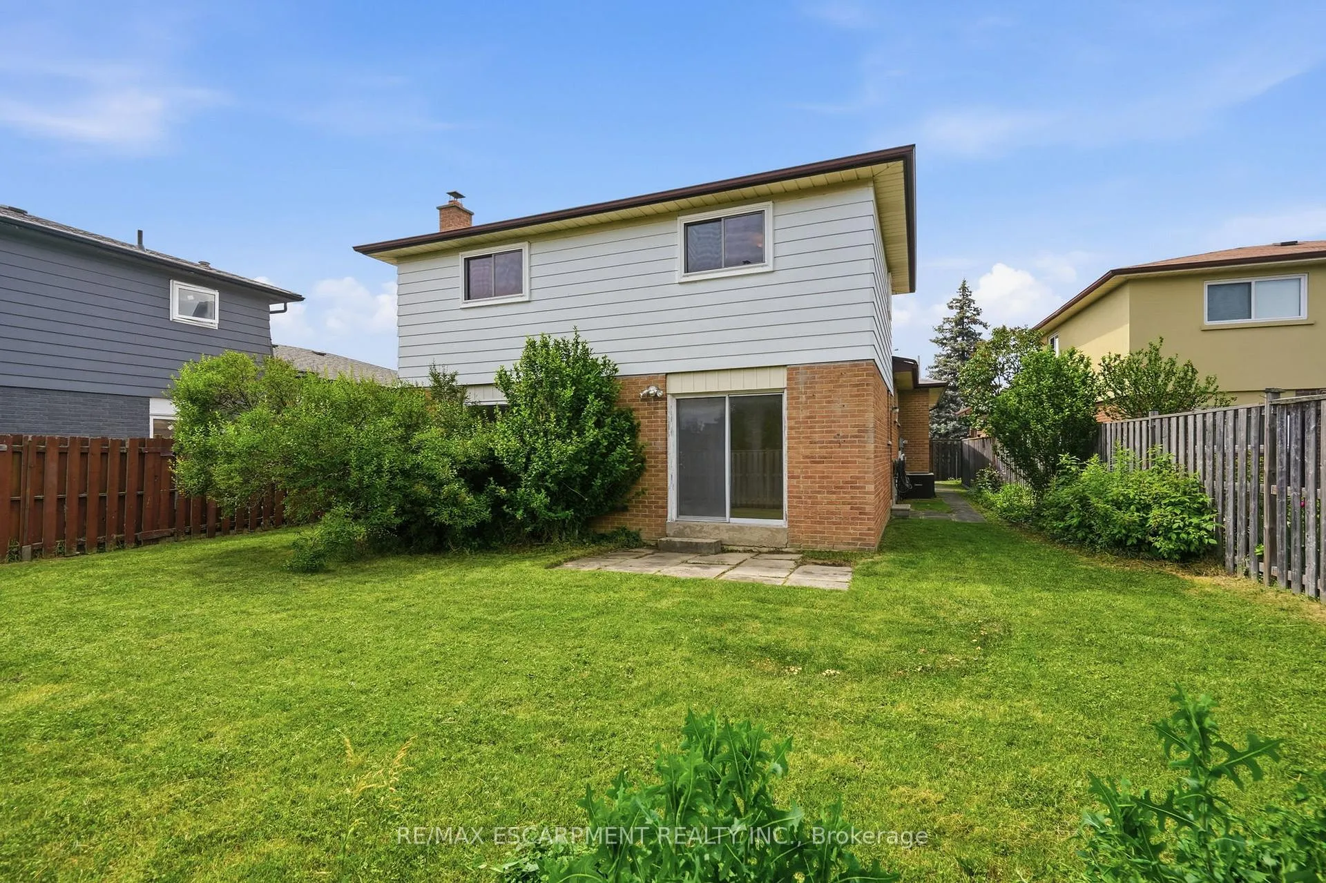 Photo 37 of 464 Louis Drive, Mississauga, Cooksville — HOMEH
