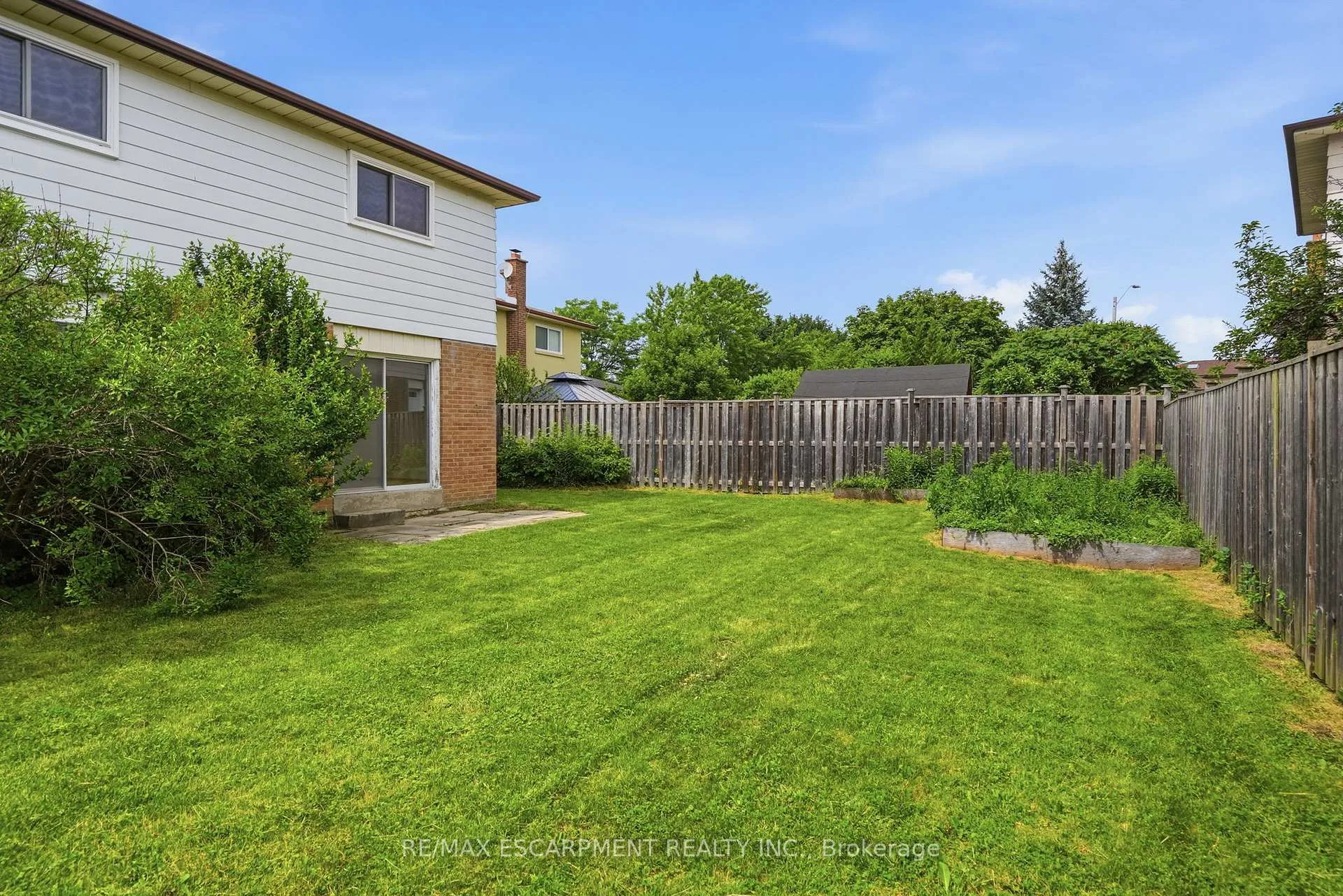 Photo 38 of 464 Louis Drive, Mississauga, Cooksville — HOMEH