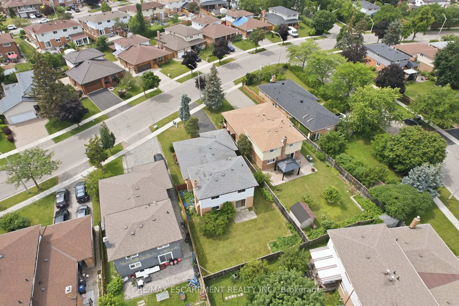 Photo 42 of 464 Louis Drive, Mississauga, Cooksville — HOMEH