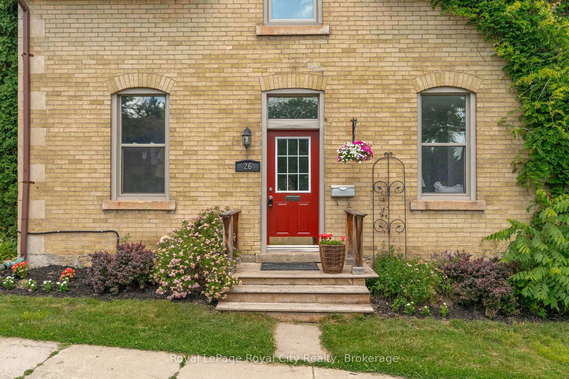 Photo 2 of 26 Fergus Street, Guelph, Downtown — HOMEH