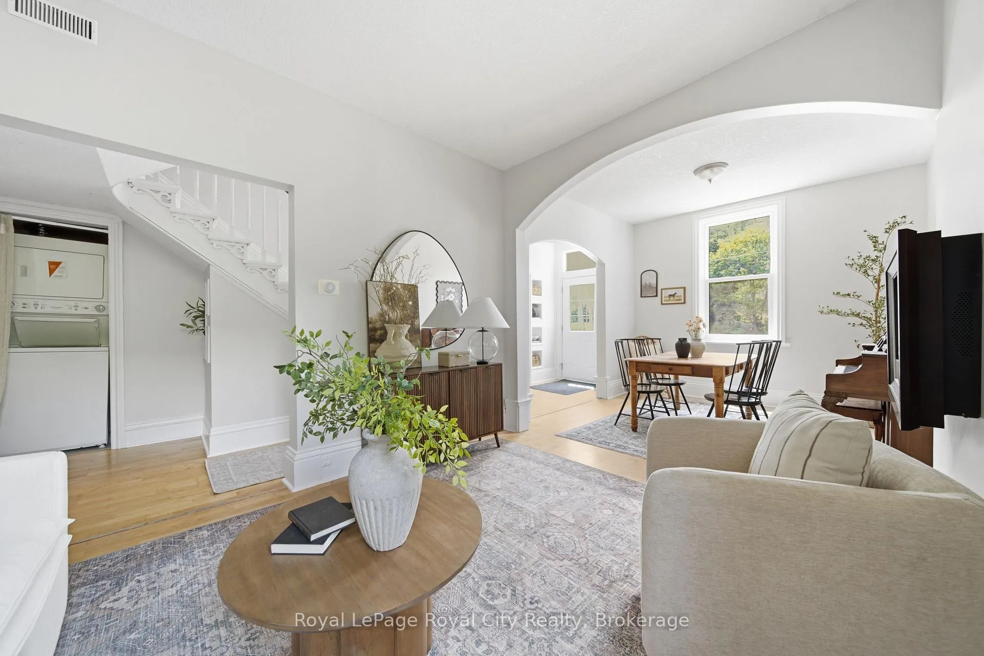 Photo 11 of 26 Fergus Street, Guelph, Downtown — HOMEH
