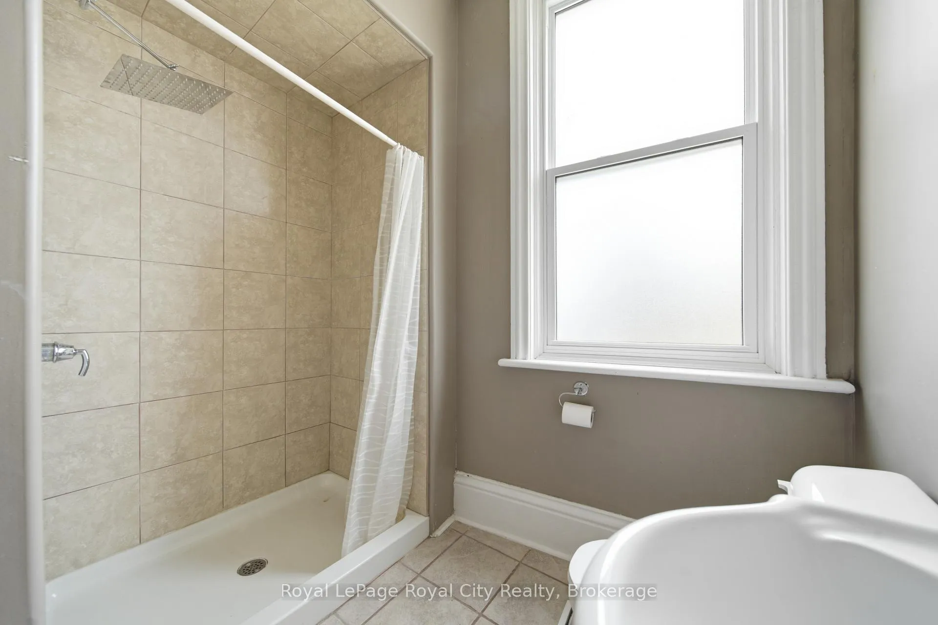 Photo 18 of 26 Fergus Street, Guelph, Downtown — HOMEH