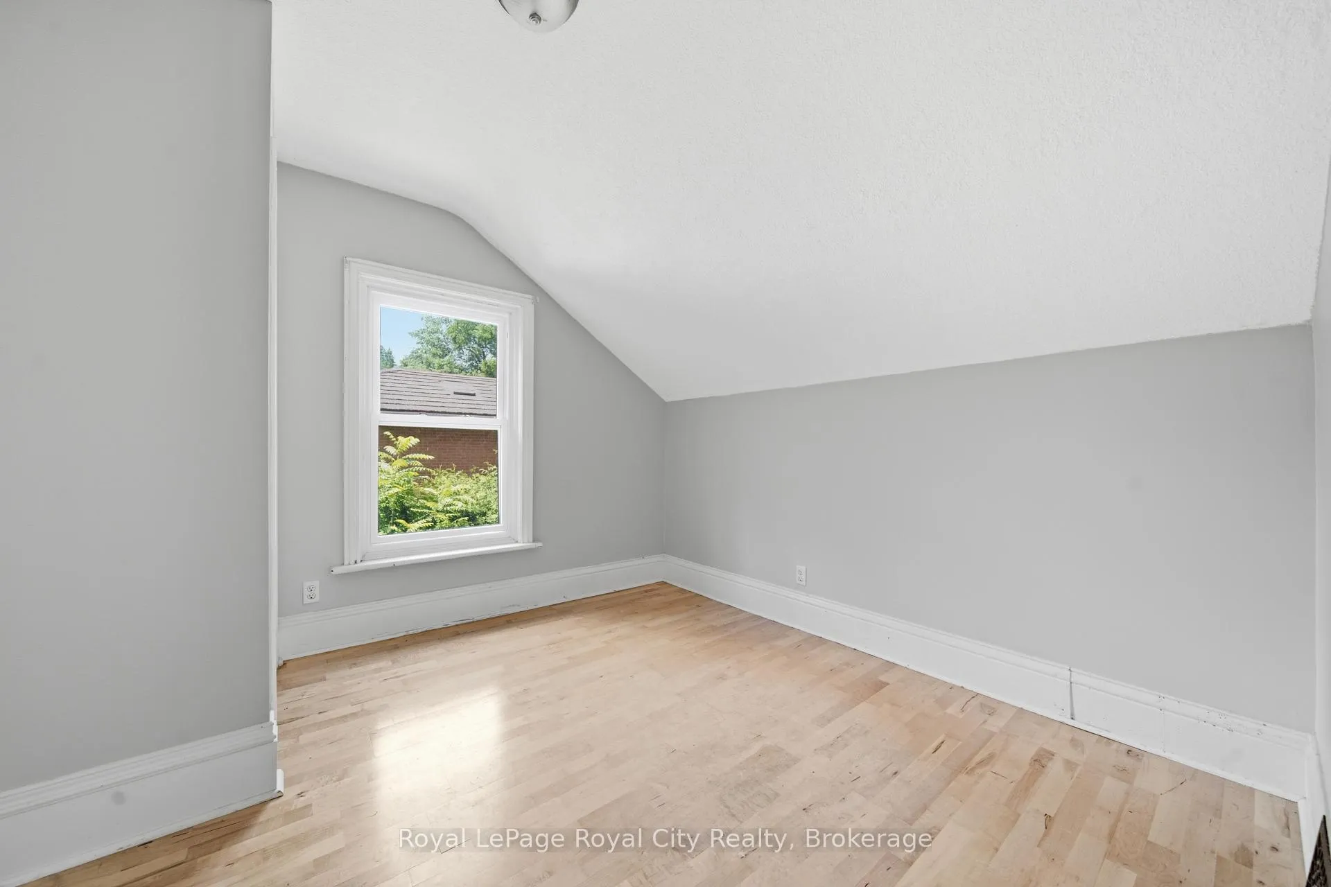 Photo 30 of 26 Fergus Street, Guelph, Downtown — HOMEH
