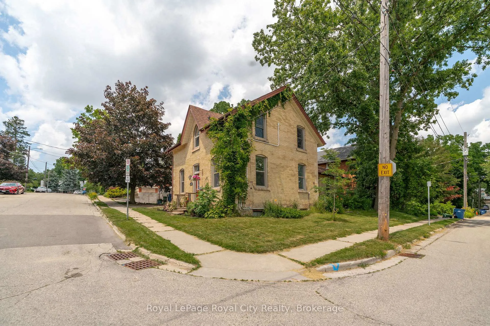 Photo 37 of 26 Fergus Street, Guelph, Downtown — HOMEH