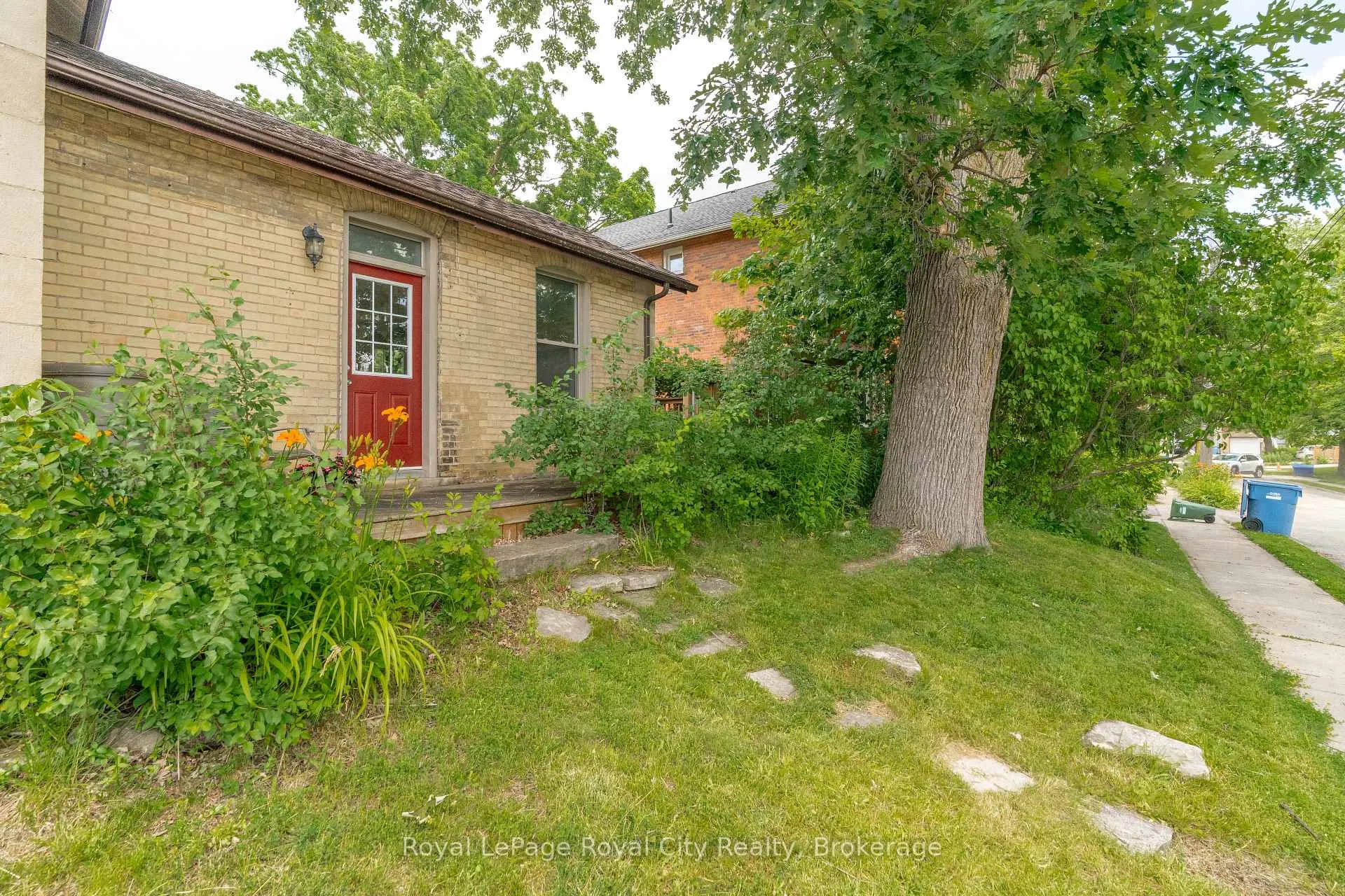 Photo 38 of 26 Fergus Street, Guelph, Downtown — HOMEH