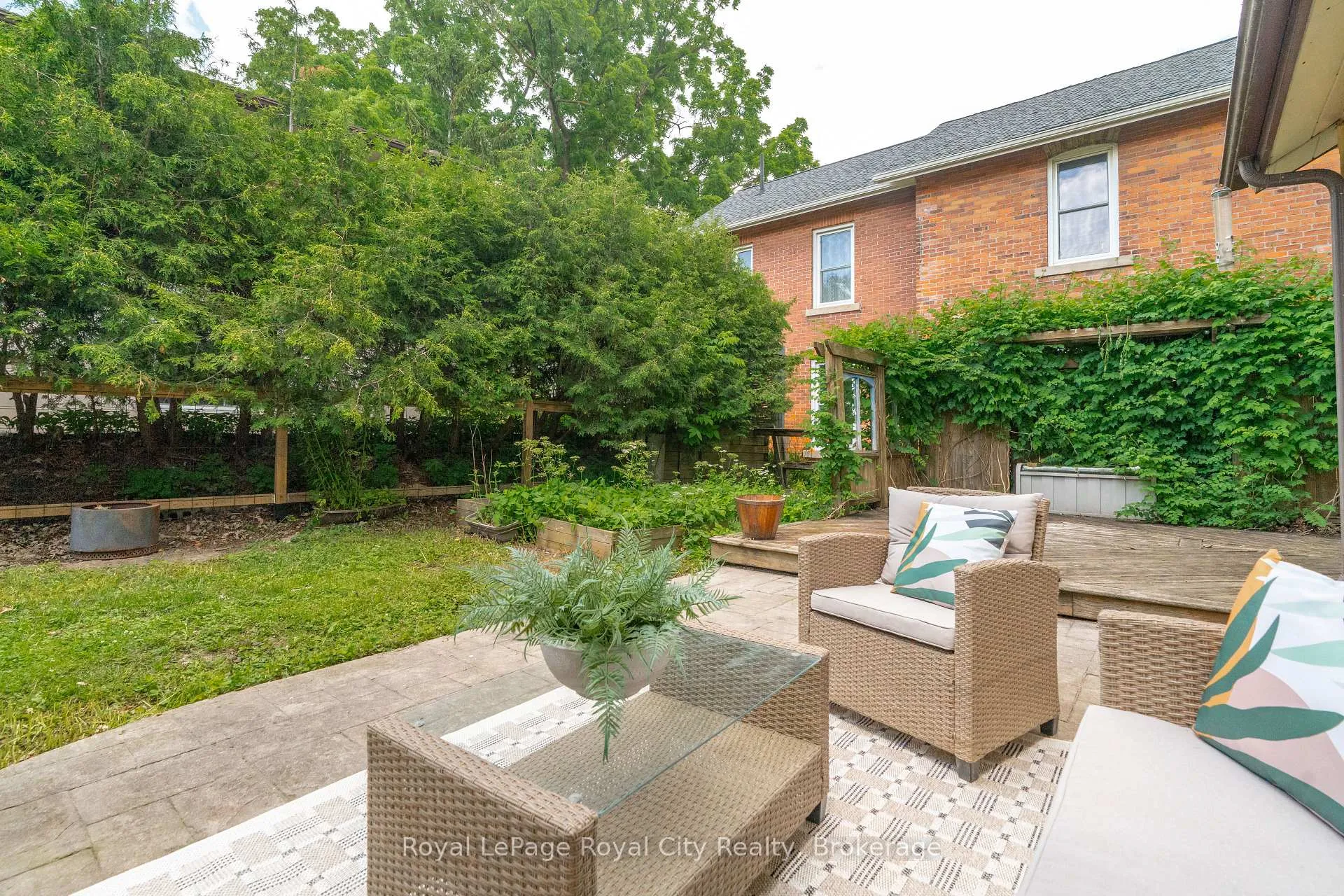 Photo 47 of 26 Fergus Street, Guelph, Downtown — HOMEH