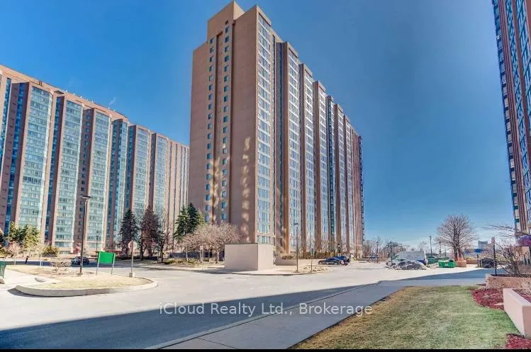 Front of Unit 1514, 145 Hillcrest Avenue
