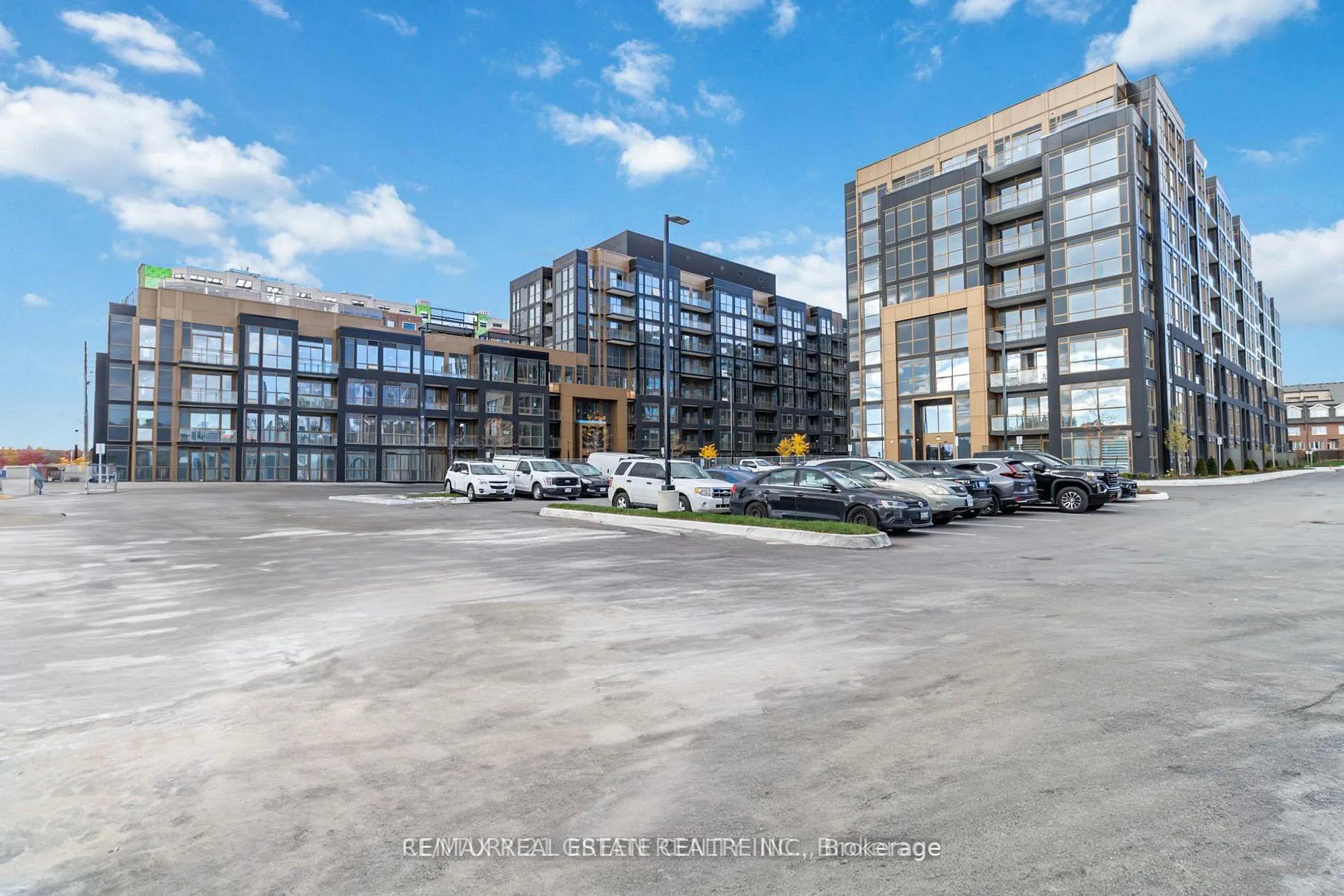 Photo 2 of Unit 322, 2343 Khalsa Gate, Oakville, Westmount — HOMEH