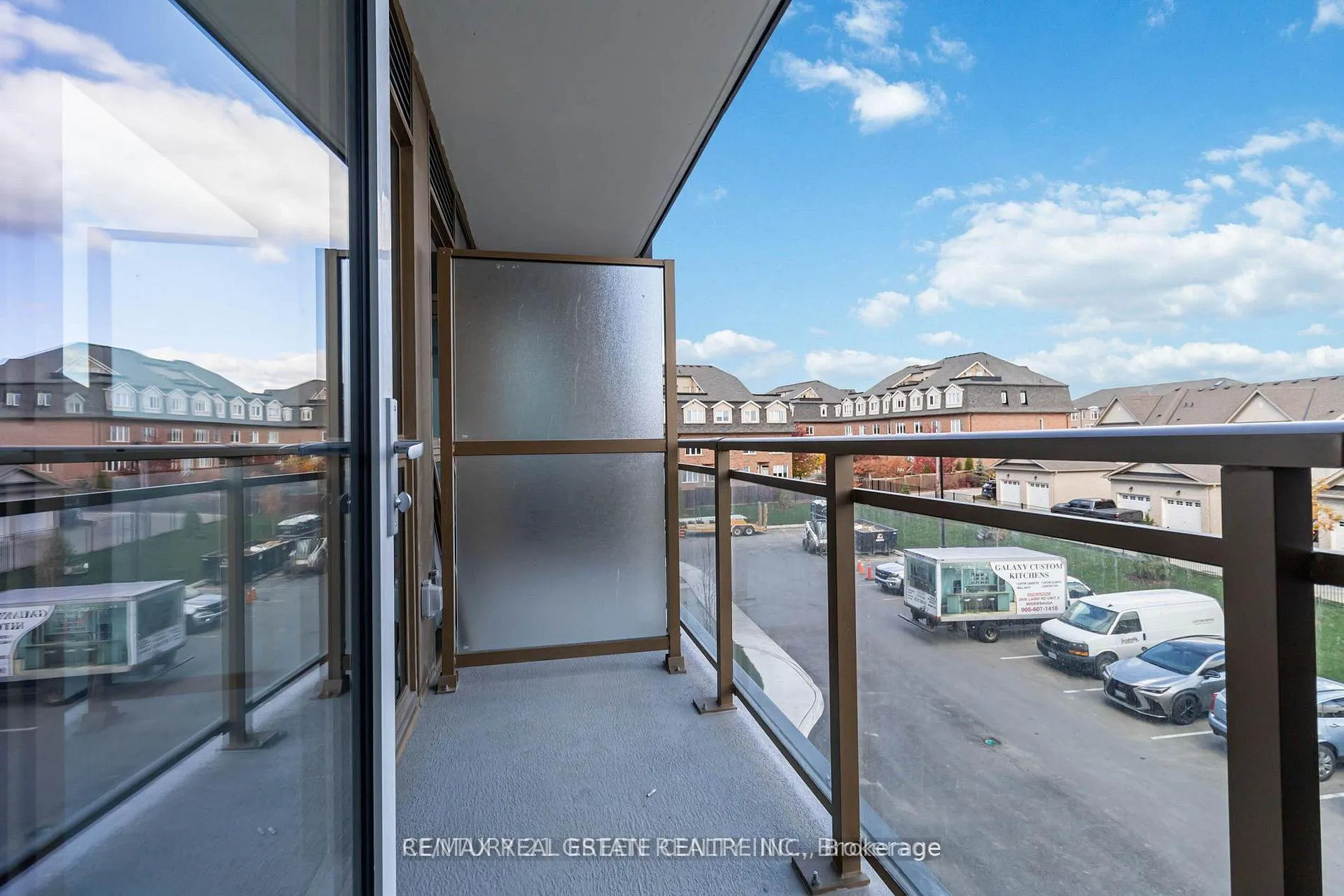 Photo 4 of Unit 322, 2343 Khalsa Gate, Oakville, Westmount — HOMEH