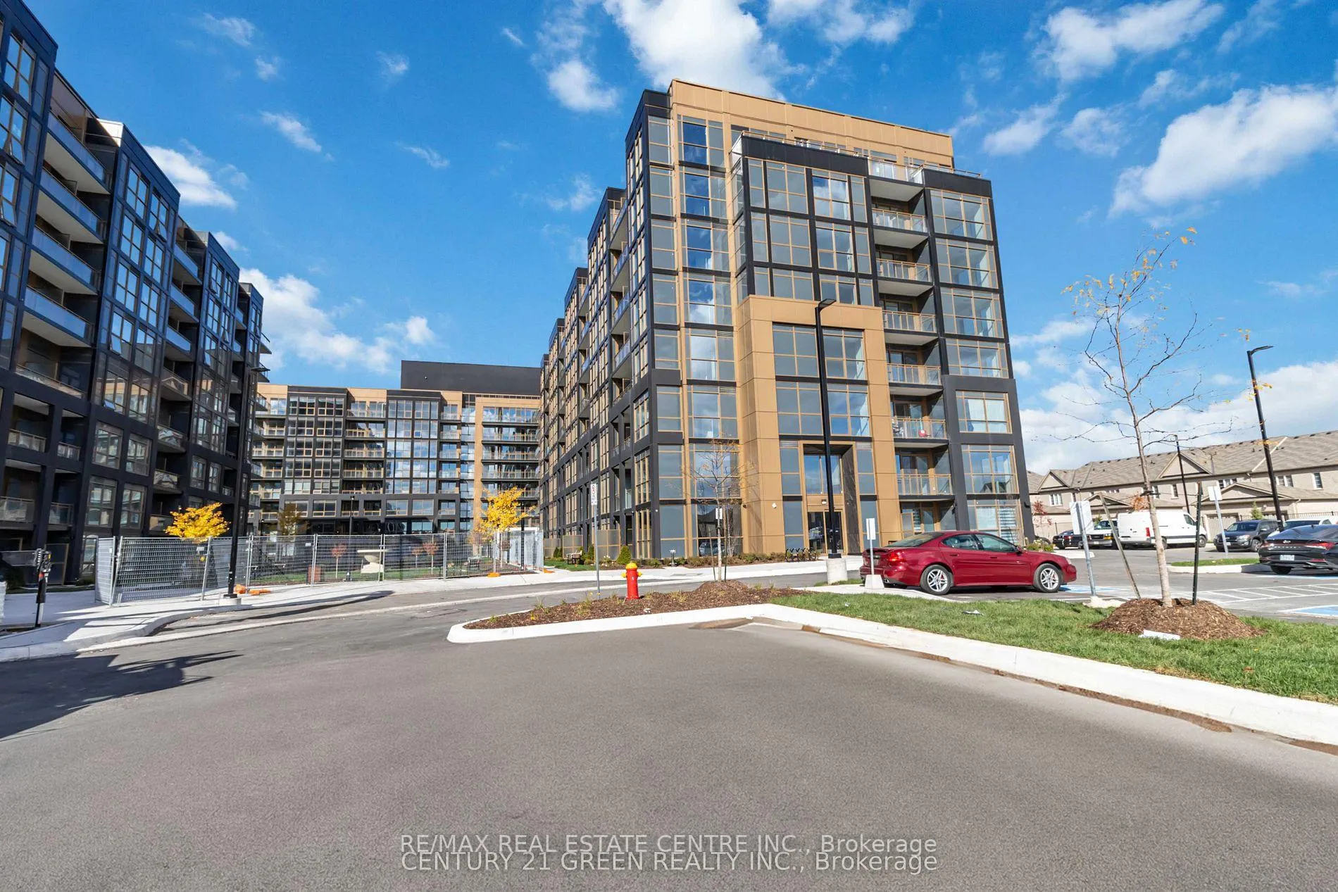 Photo 5 of Unit 322, 2343 Khalsa Gate, Oakville, Westmount — HOMEH
