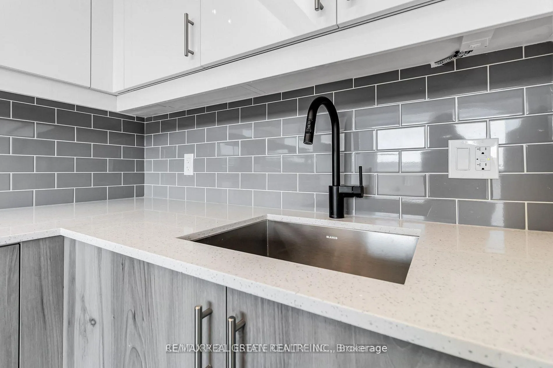 Photo 6 of Unit 322, 2343 Khalsa Gate, Oakville, Westmount — HOMEH