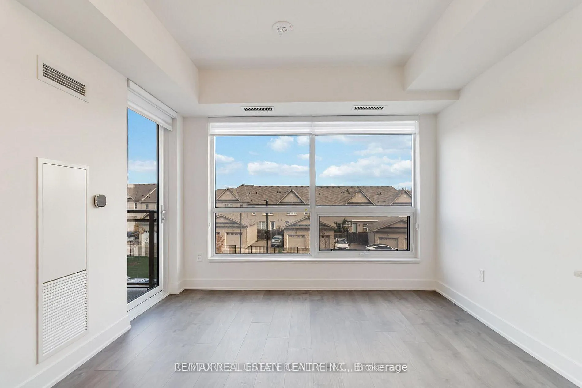 Photo 8 of Unit 322, 2343 Khalsa Gate, Oakville, Westmount — HOMEH