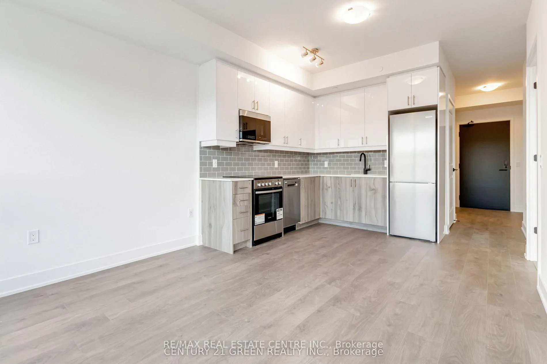 Photo 10 of Unit 322, 2343 Khalsa Gate, Oakville, Westmount — HOMEH