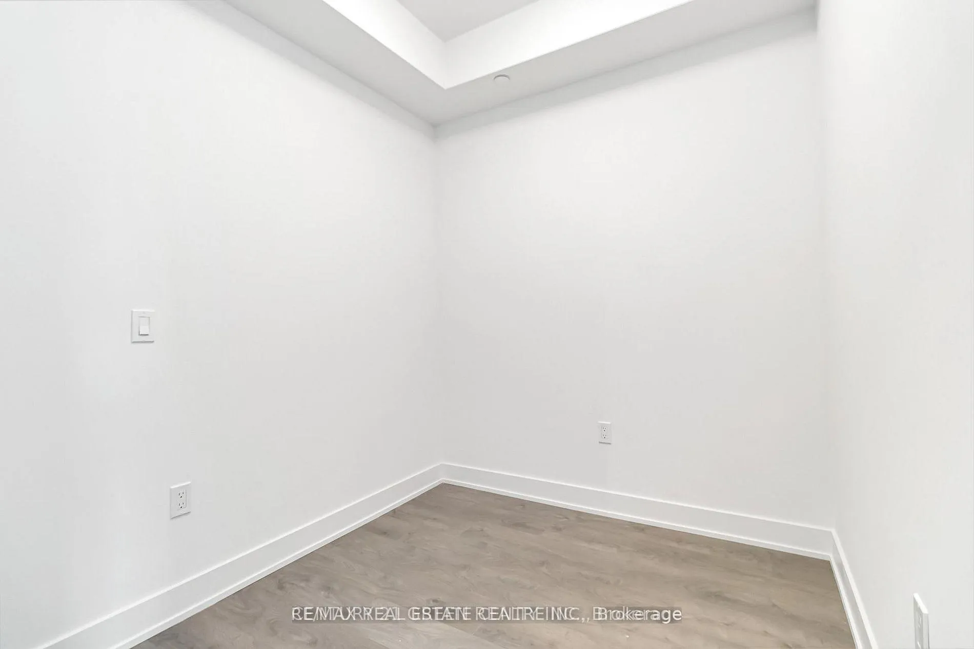 Photo 13 of Unit 322, 2343 Khalsa Gate, Oakville, Westmount — HOMEH