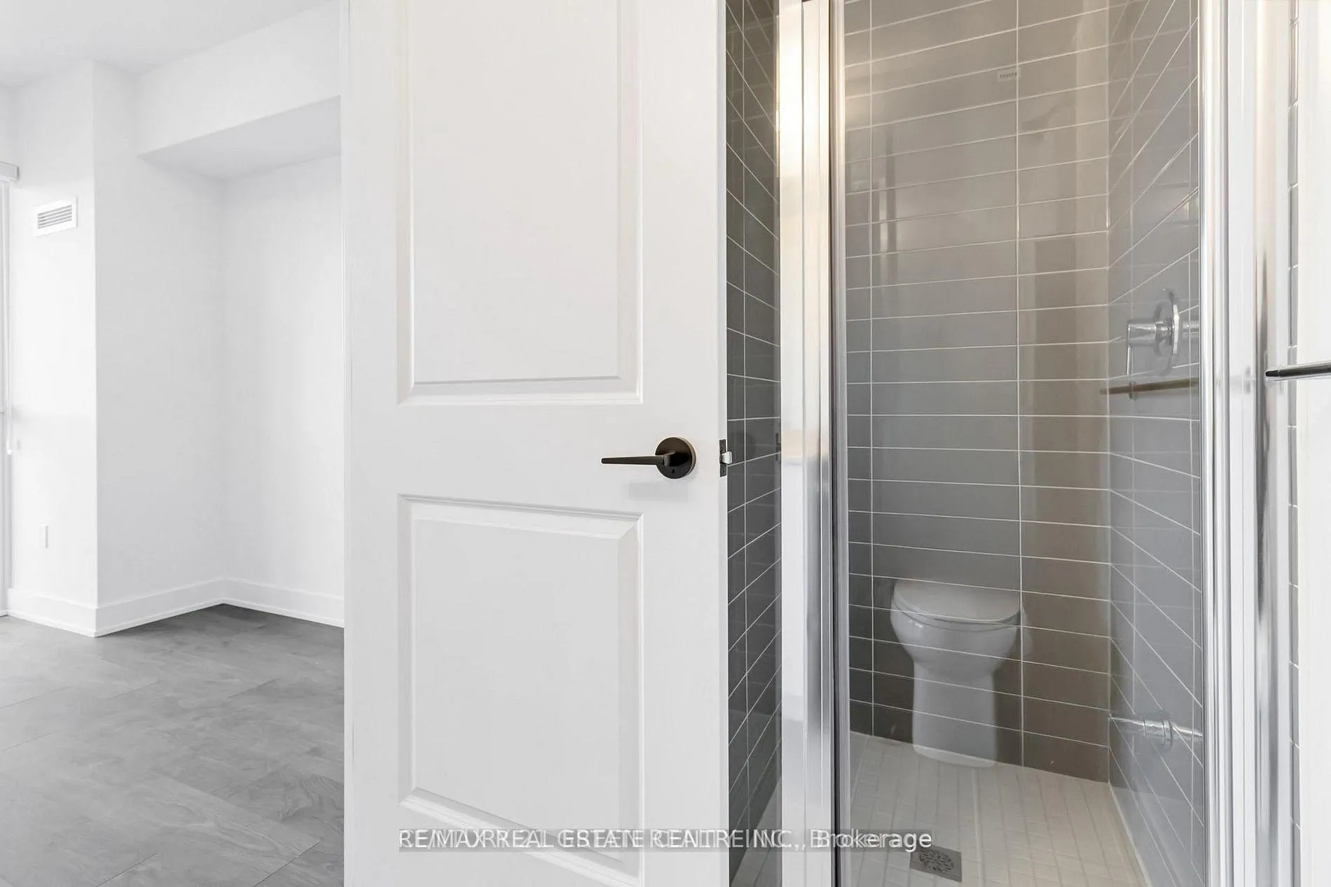 Photo 14 of Unit 322, 2343 Khalsa Gate, Oakville, Westmount — HOMEH